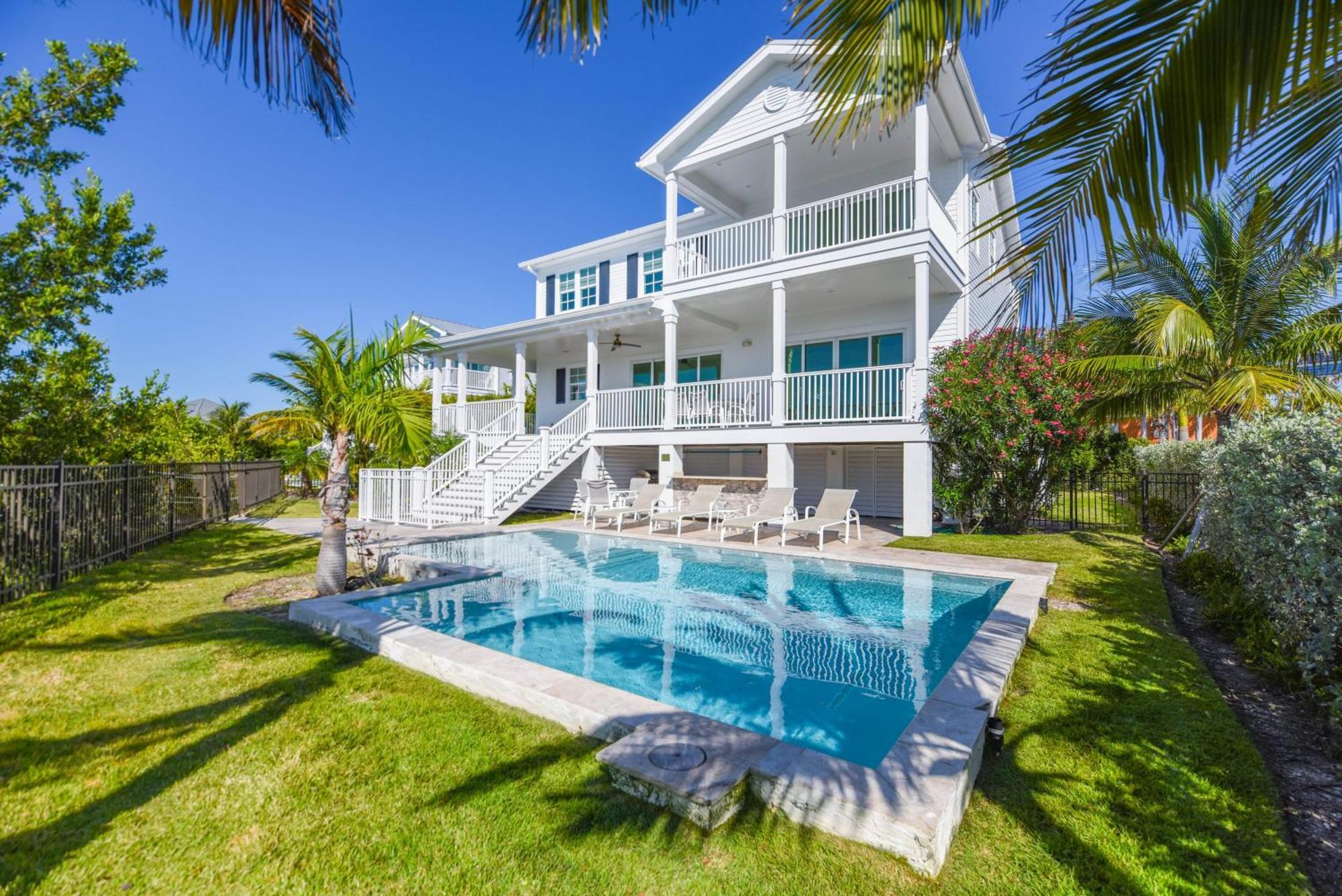 Holiday home Mastway House -pool & Dock! *