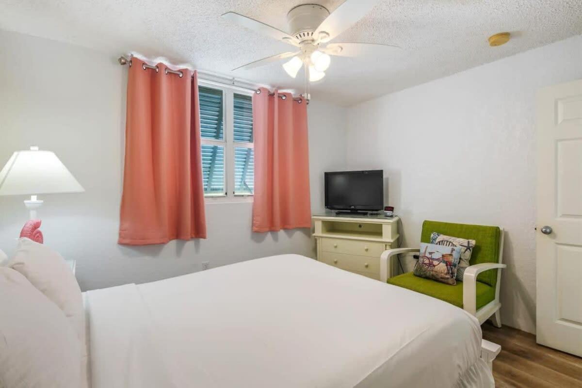 The Samana Cay -private Balcony Holiday home Key West