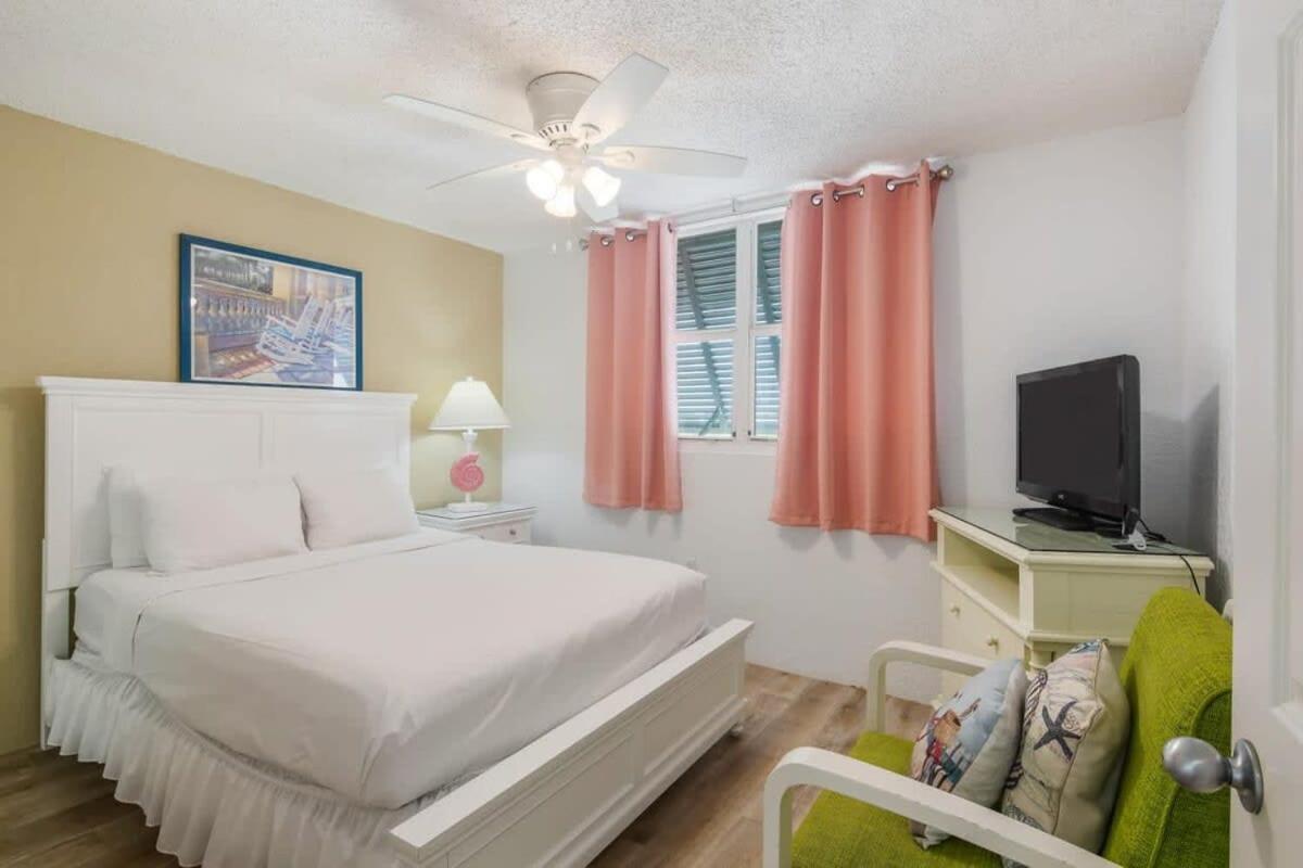 The Samana Cay -private Balcony Holiday home Key West