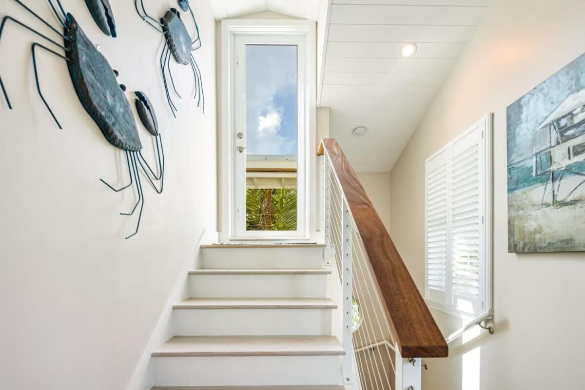 Southernmost View -pool & Water Views