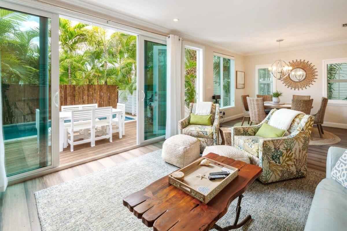Southernmost View -pool & Water Views Key West