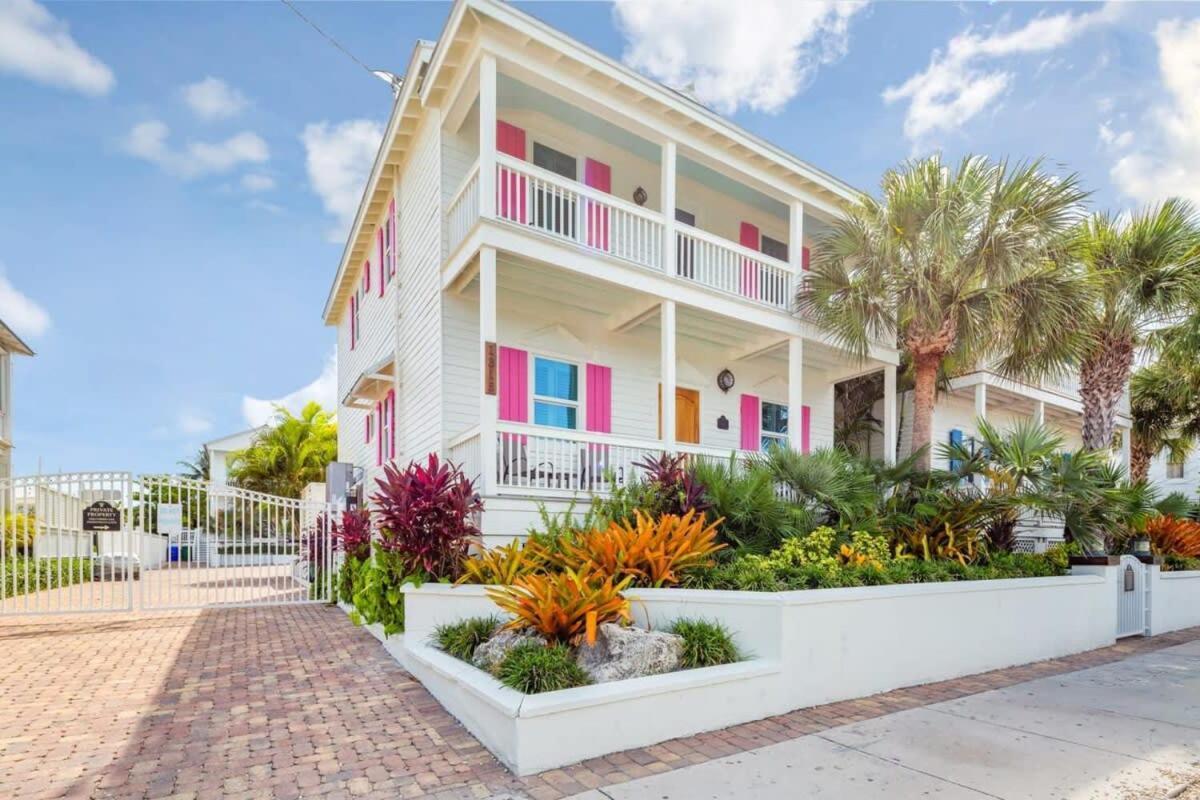 Holiday home Southernmost View -pool & Water Views Key West