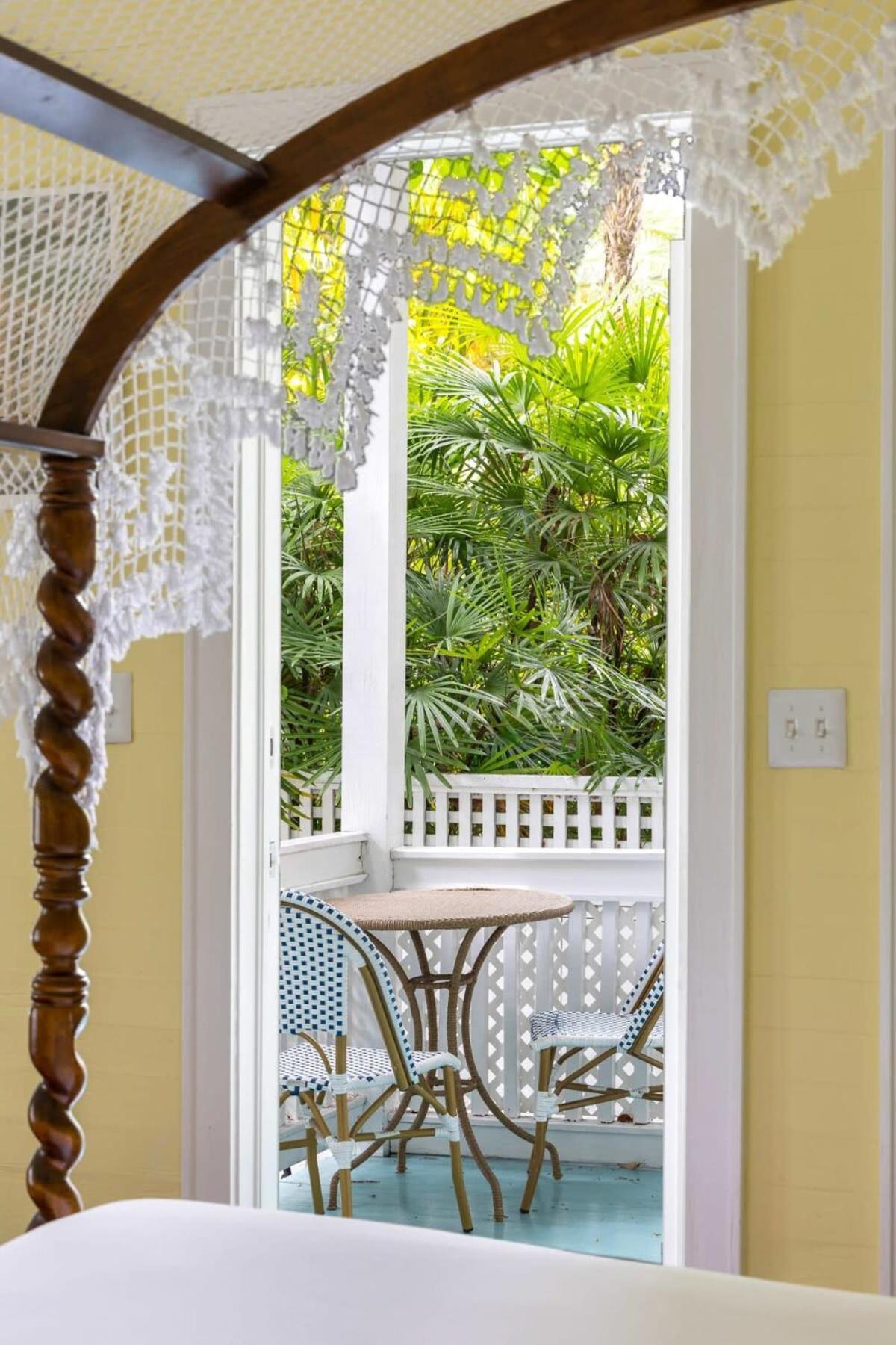 Inn Classic King Balcony At The House *