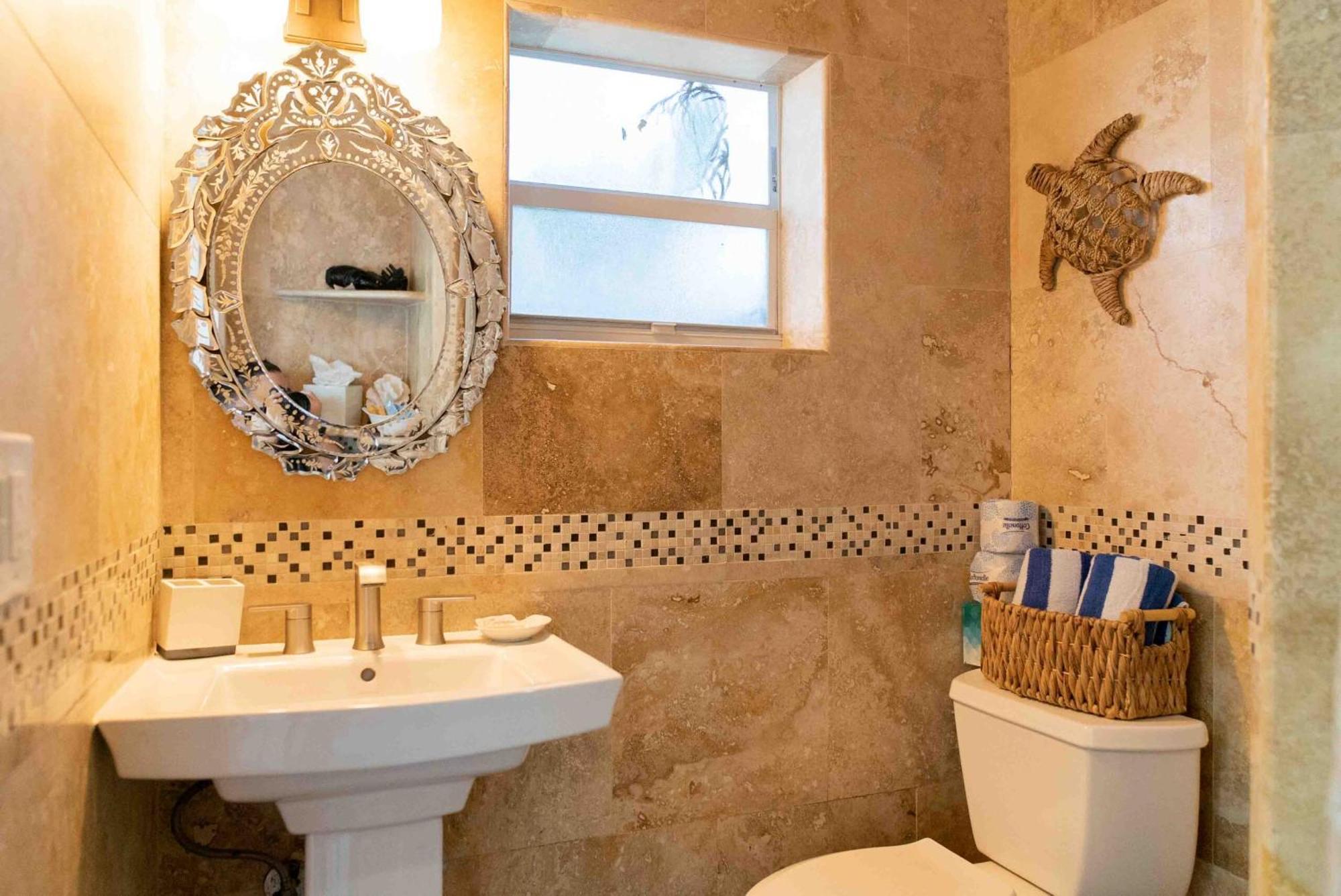Southernmost Point & Garden Bar Bed & Breakfast 3*
