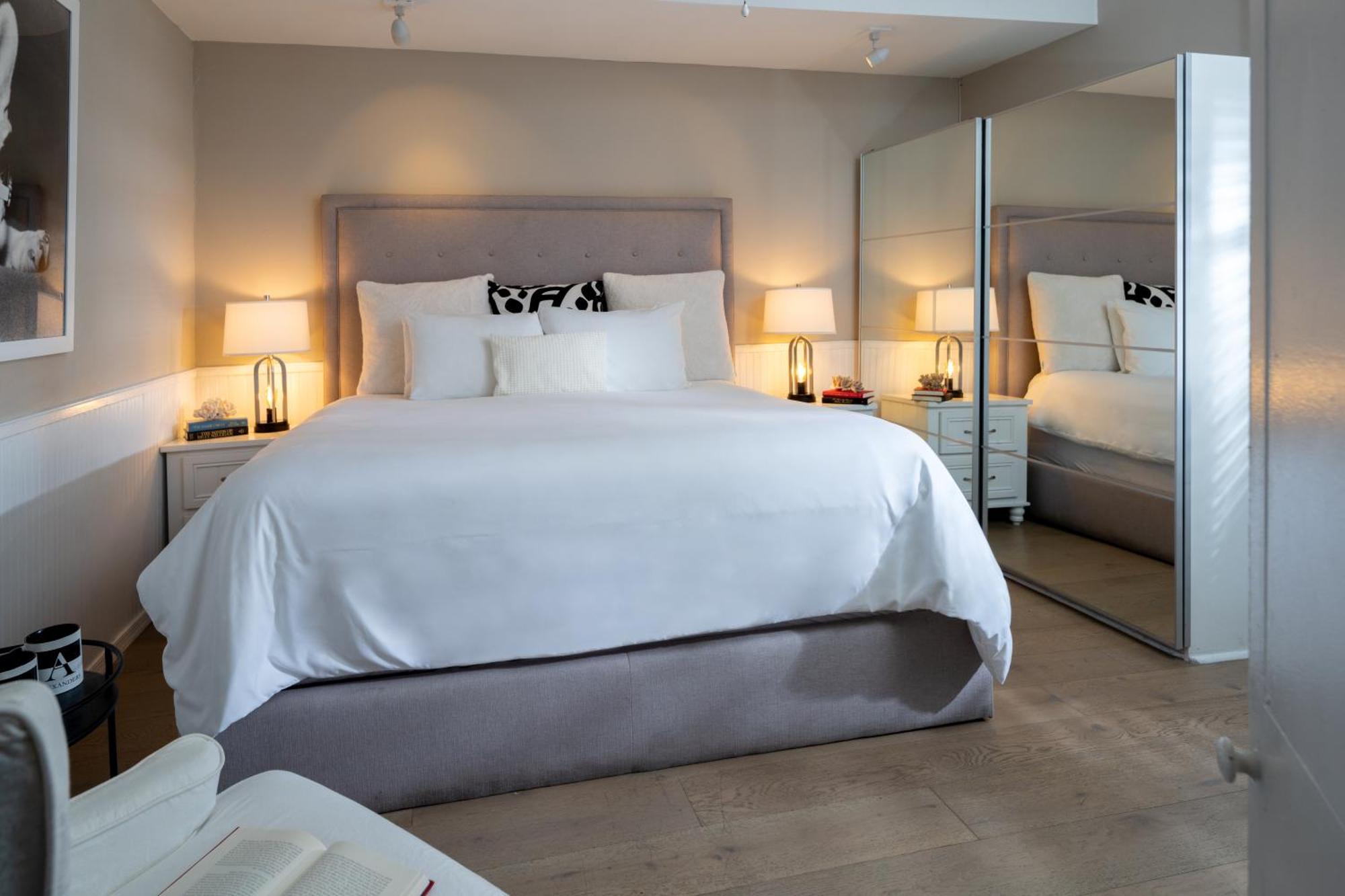 Alexander's Guesthouse-adult Exclusive, Lgbtq Friendly Key West