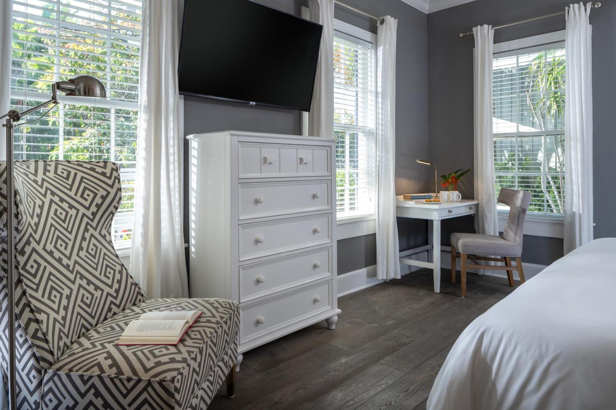 Alexander's Gay Lesbian (adults Only) Bed & Breakfast 3*