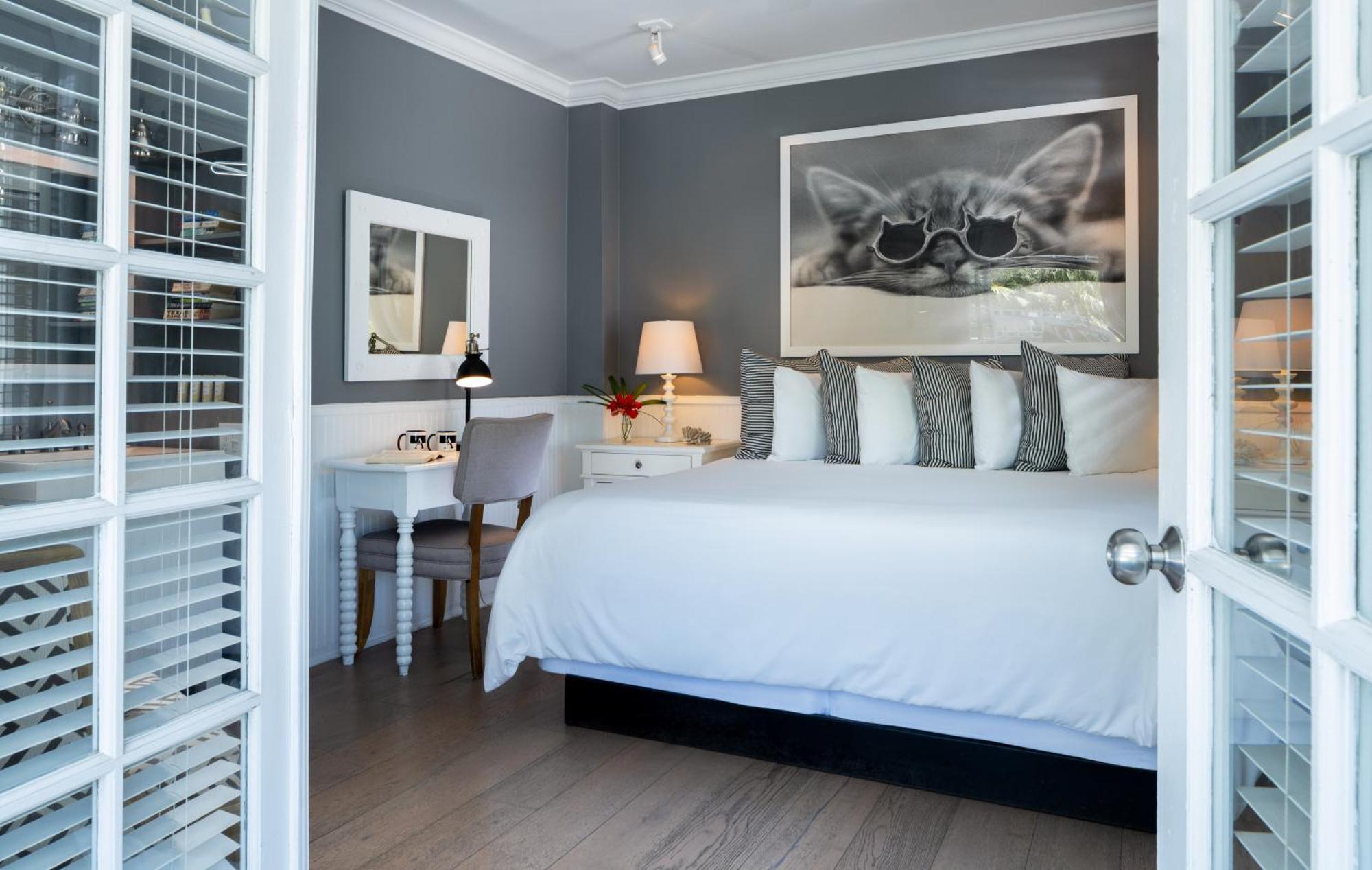 Alexander's Gay Lesbian (adults Only) Bed & Breakfast Key West