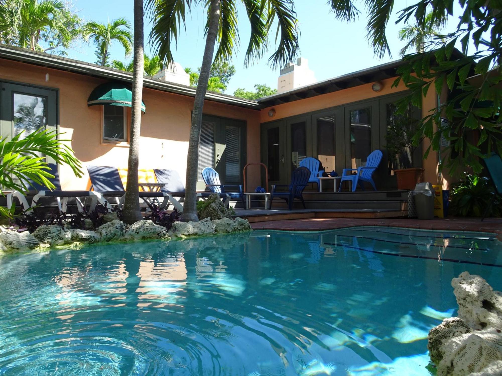 Bed & Breakfast Dreams By The Key West