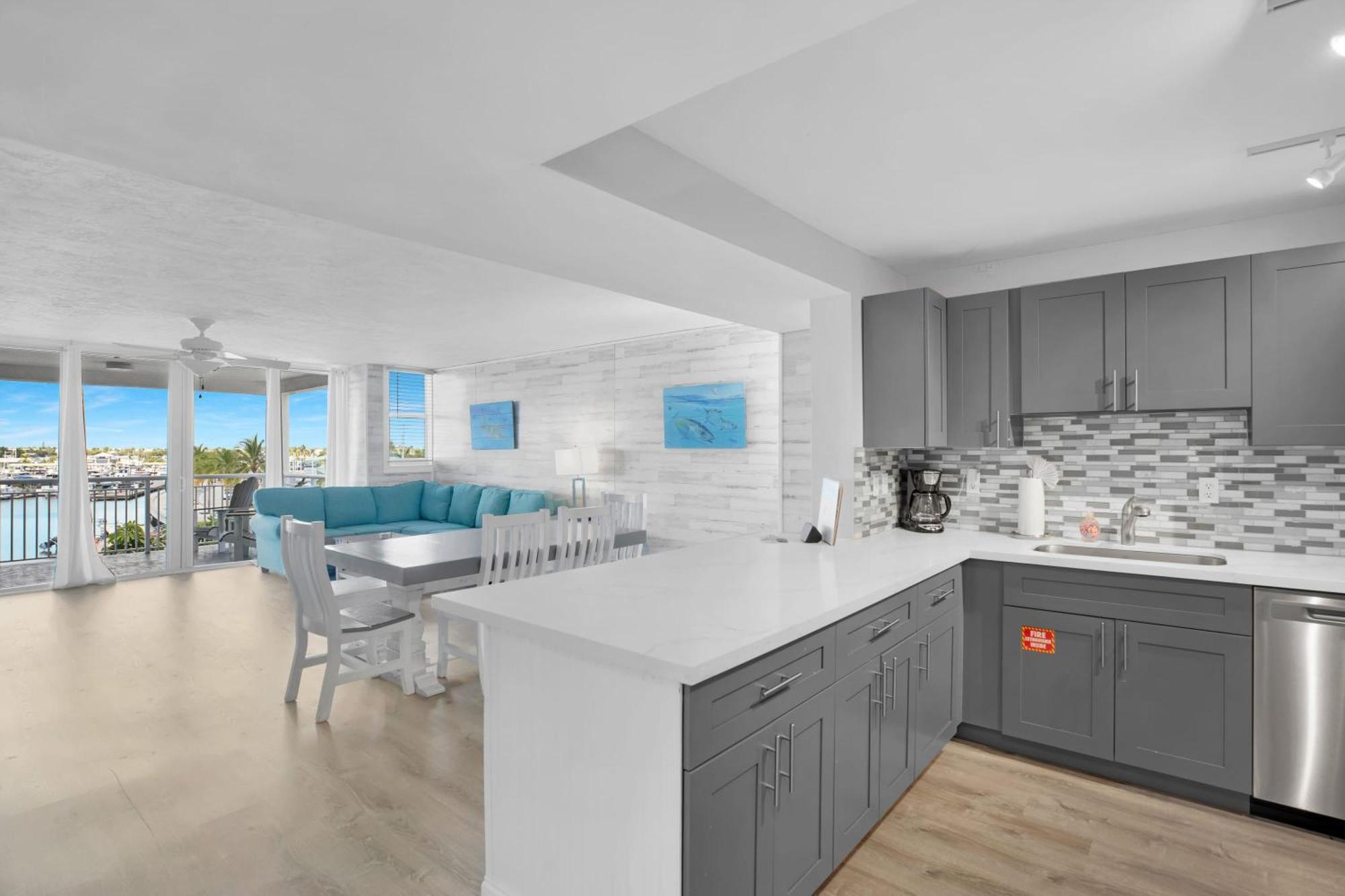 Holiday home Florida - Spacious Updated Waterfront 2x2 Pool Dock Key West