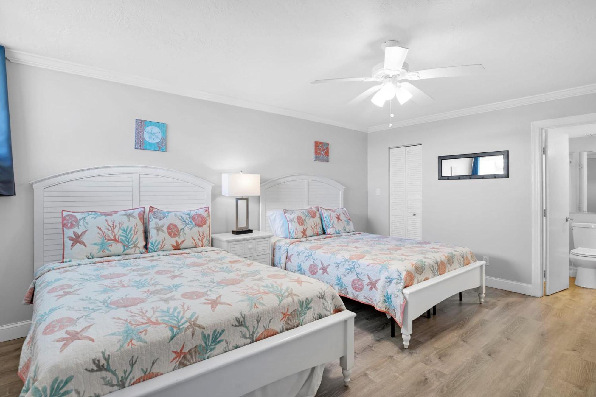 Holiday home Florida - Spacious Updated Waterfront 2x2 Pool Dock *