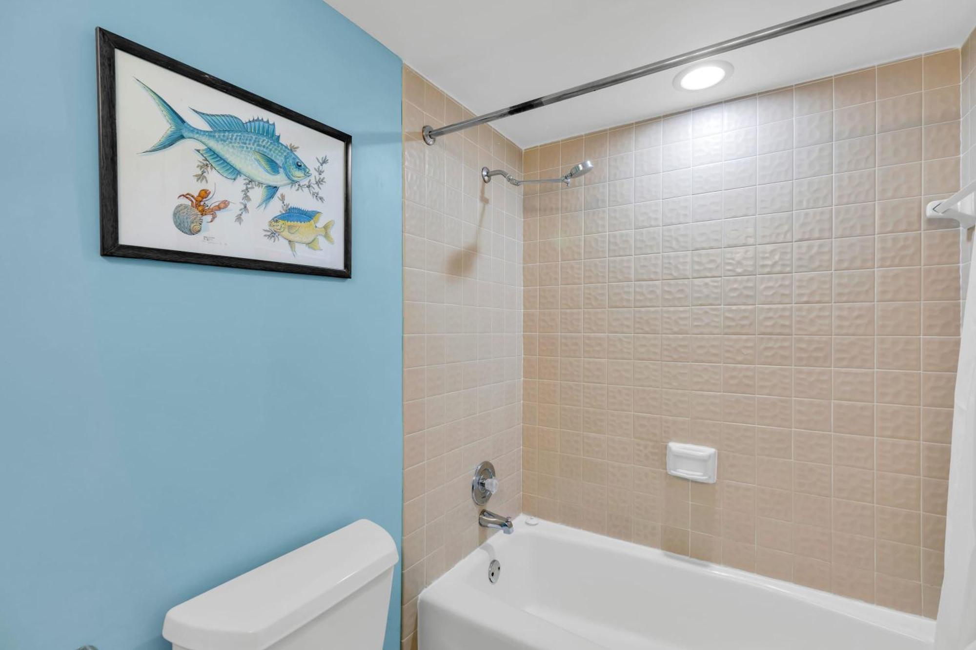 Andros - Spacious 2x2 Waterfront *