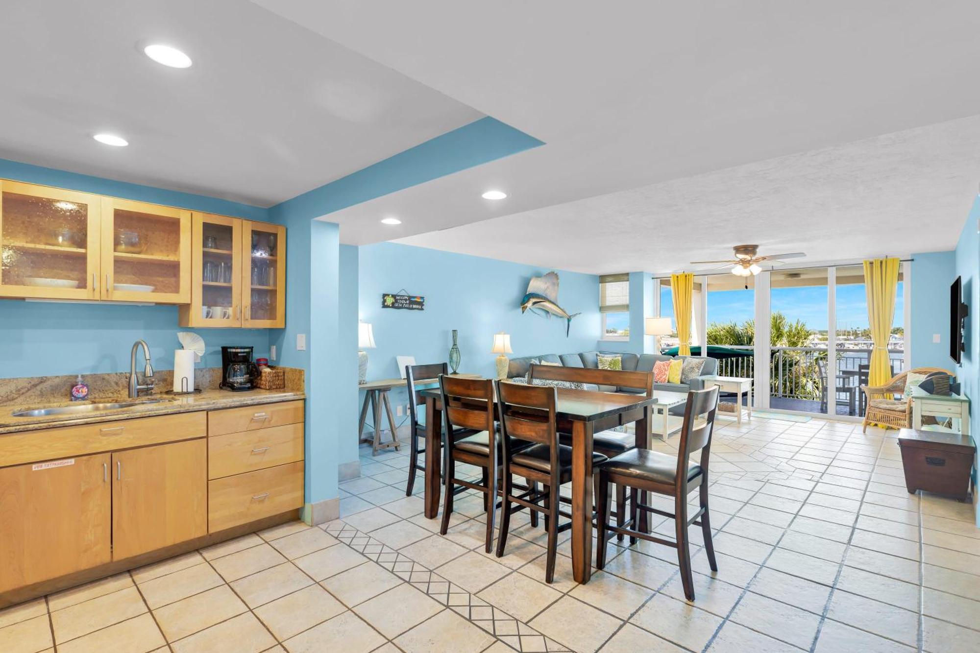 Andros - Spacious 2x2 Waterfront Holiday home Key West