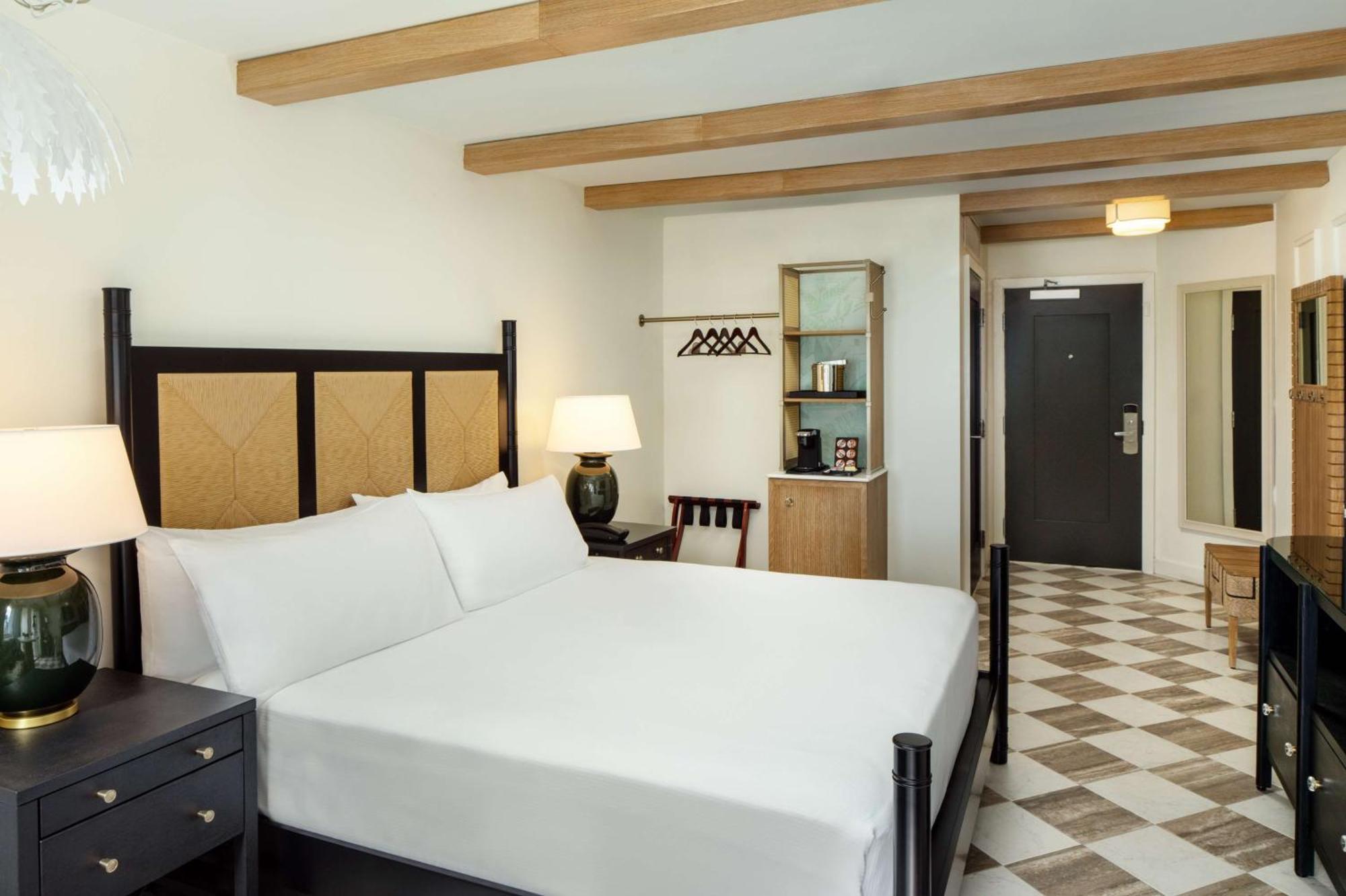 Resort Casa Marina Key West, Curio Collection By Hilton Key West