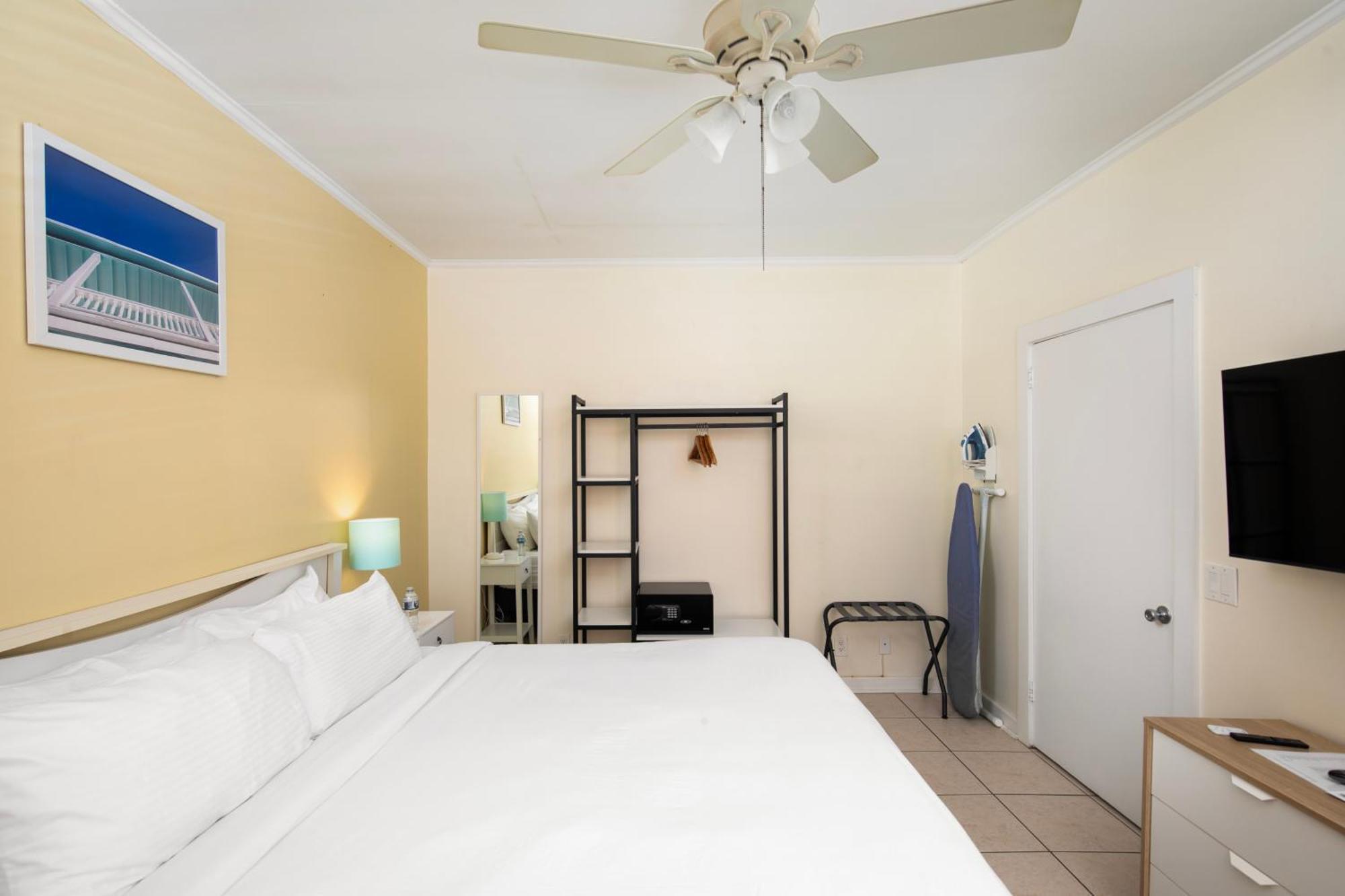 Southernmost Adult Exclusive 3*
