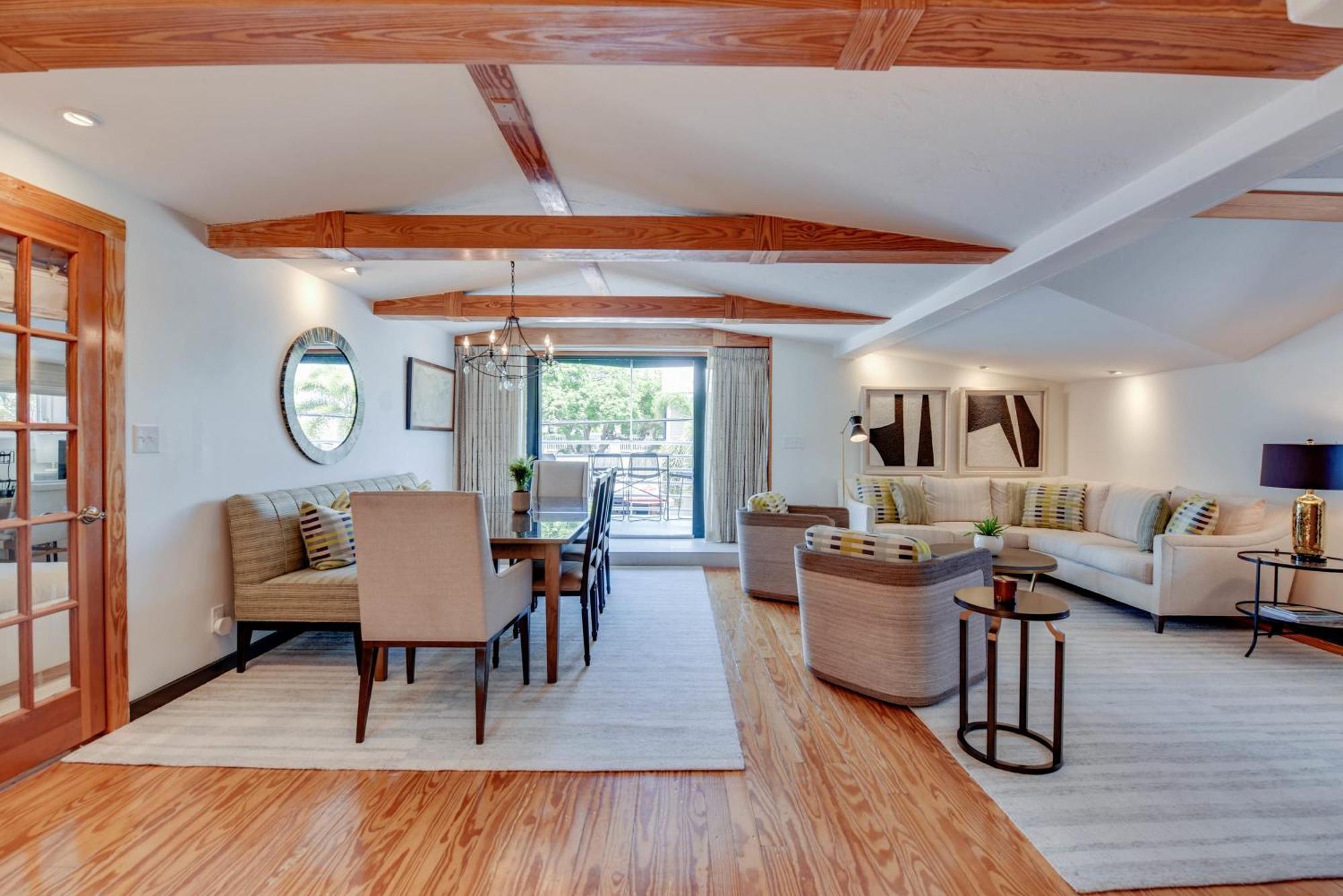 New Pineapple Palloza - Bright & Modern On Duval Key West