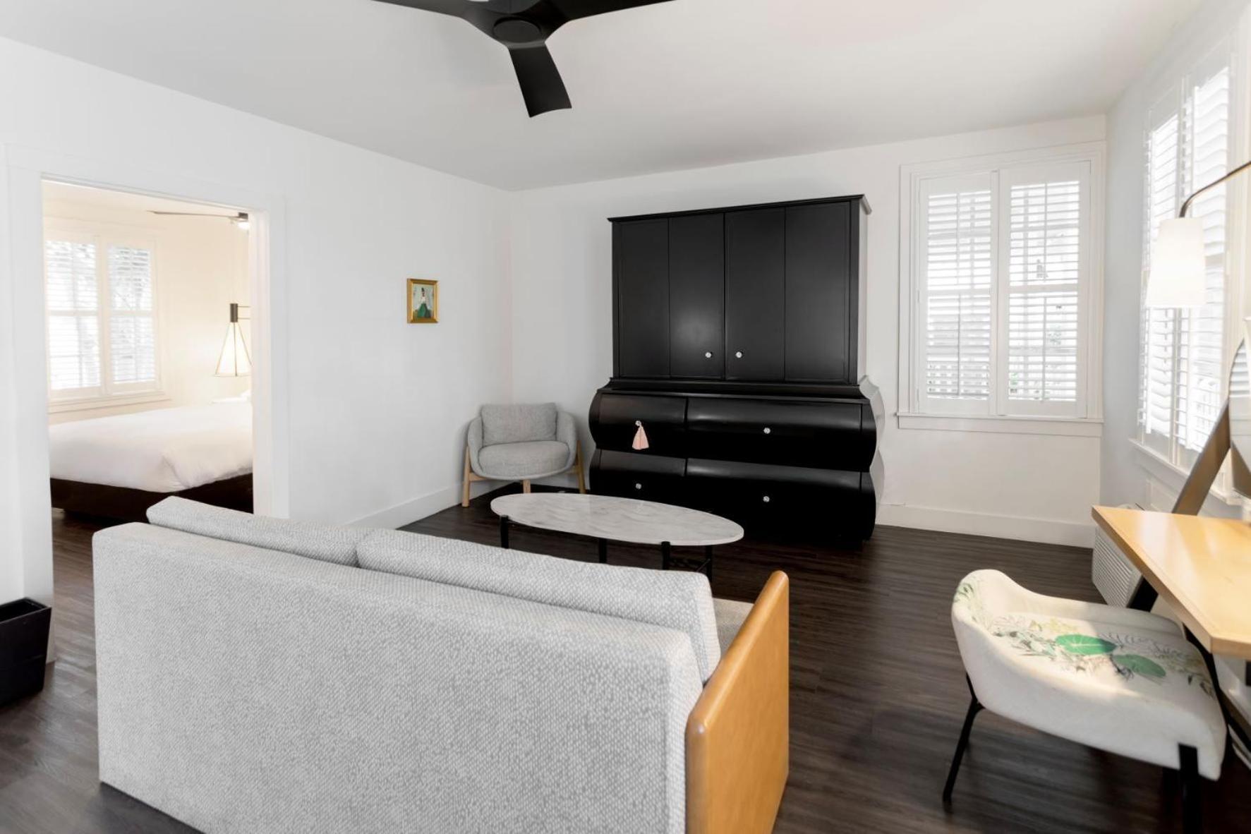 Hotel Lighthouse - Historic 3*