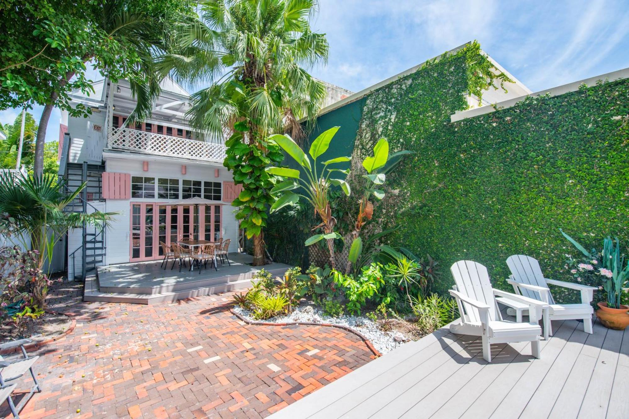 New Rose Petal Petite - Pool & Parking * Key West