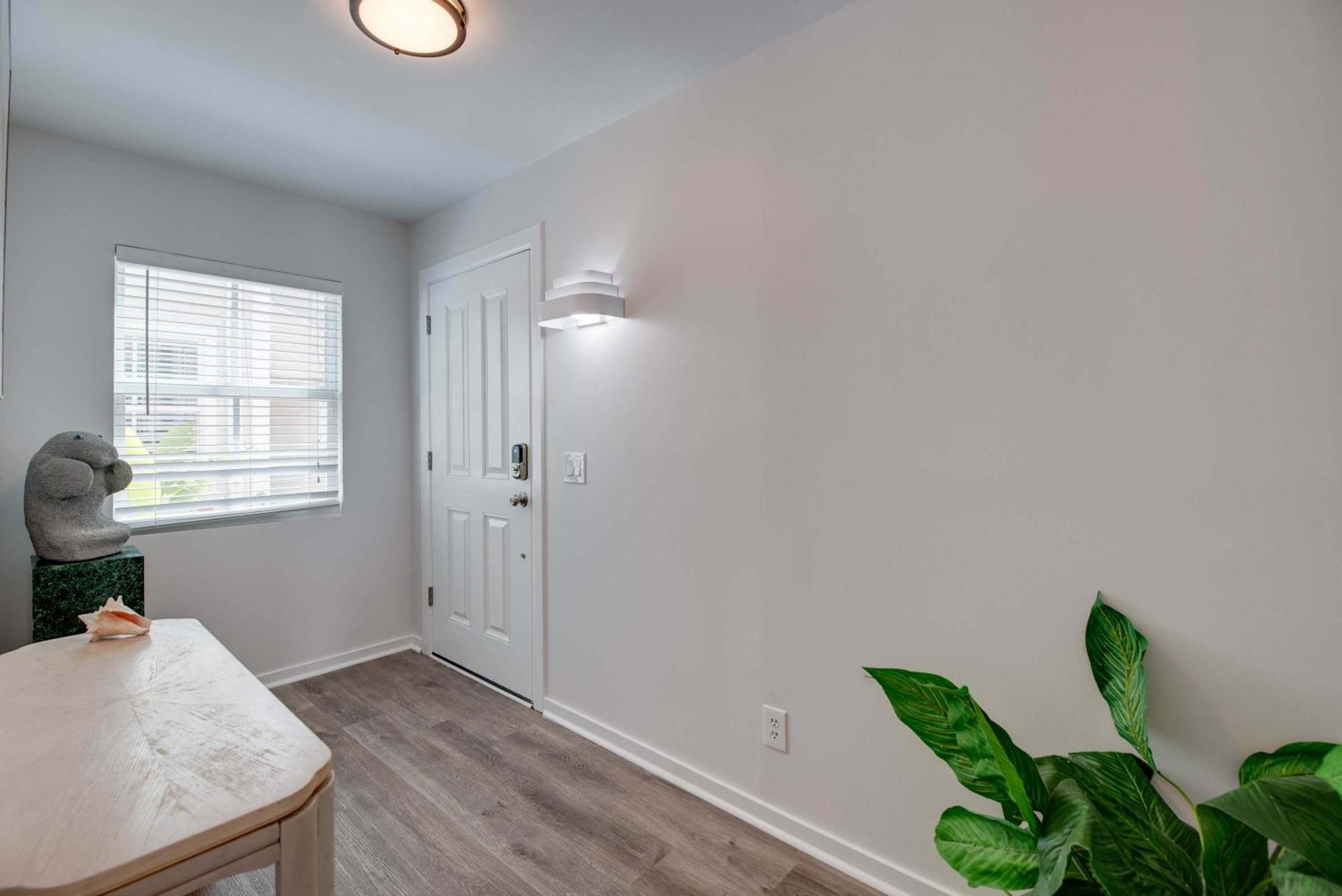 Holiday home New! Positano - Duval Square Condo, Pool, Hot Tub & Parking