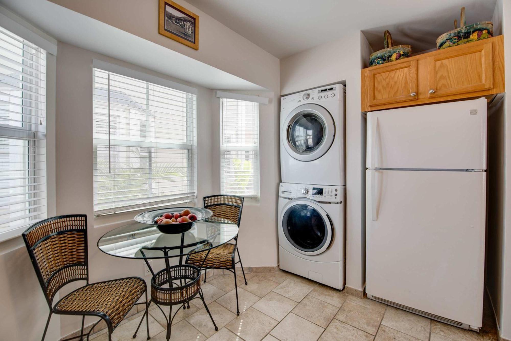 New! Positano - Duval Square Condo, Pool, Hot Tub & Parking Holiday home Key West