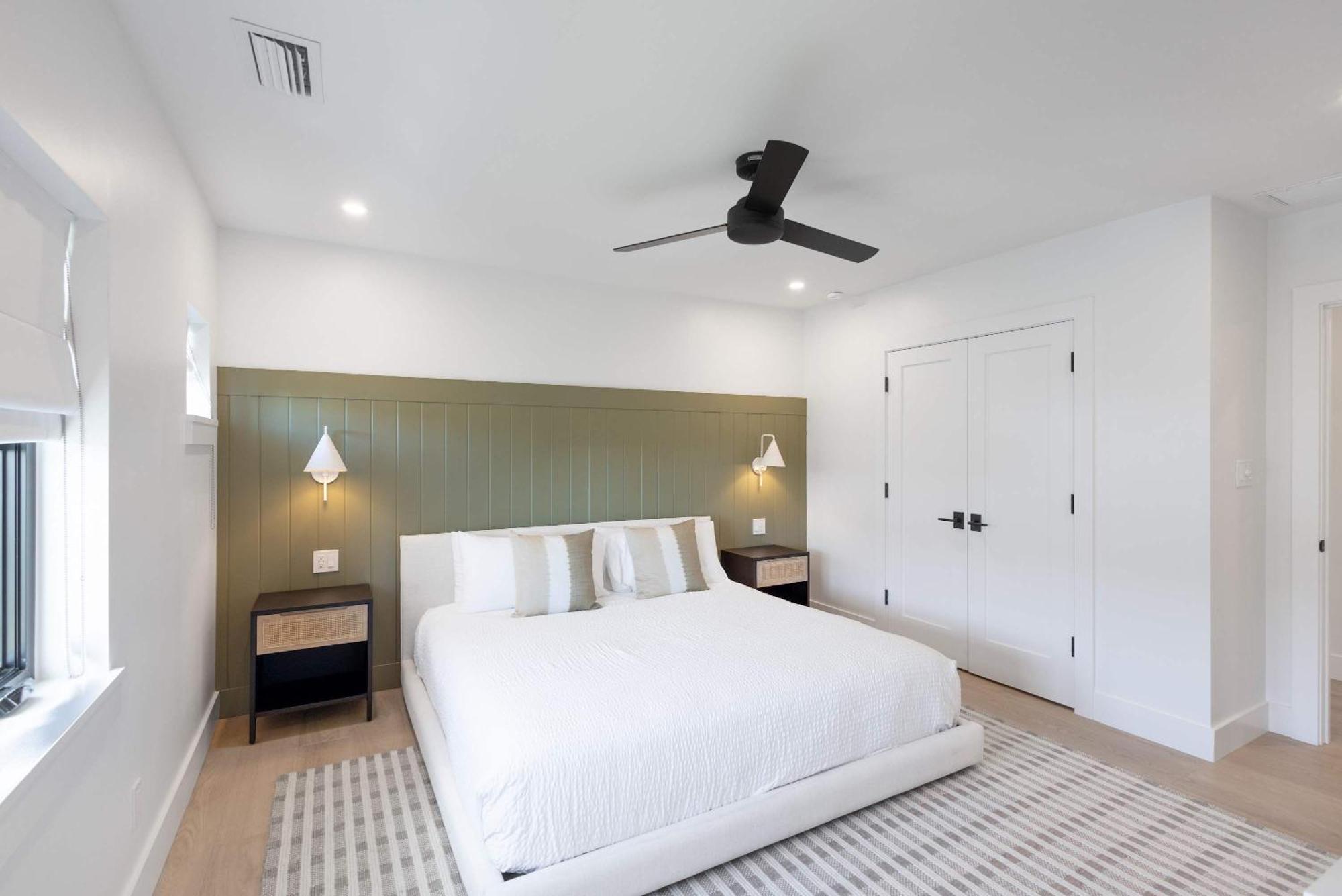 Brand New Build Larkshine House - Pool Holiday home Key West