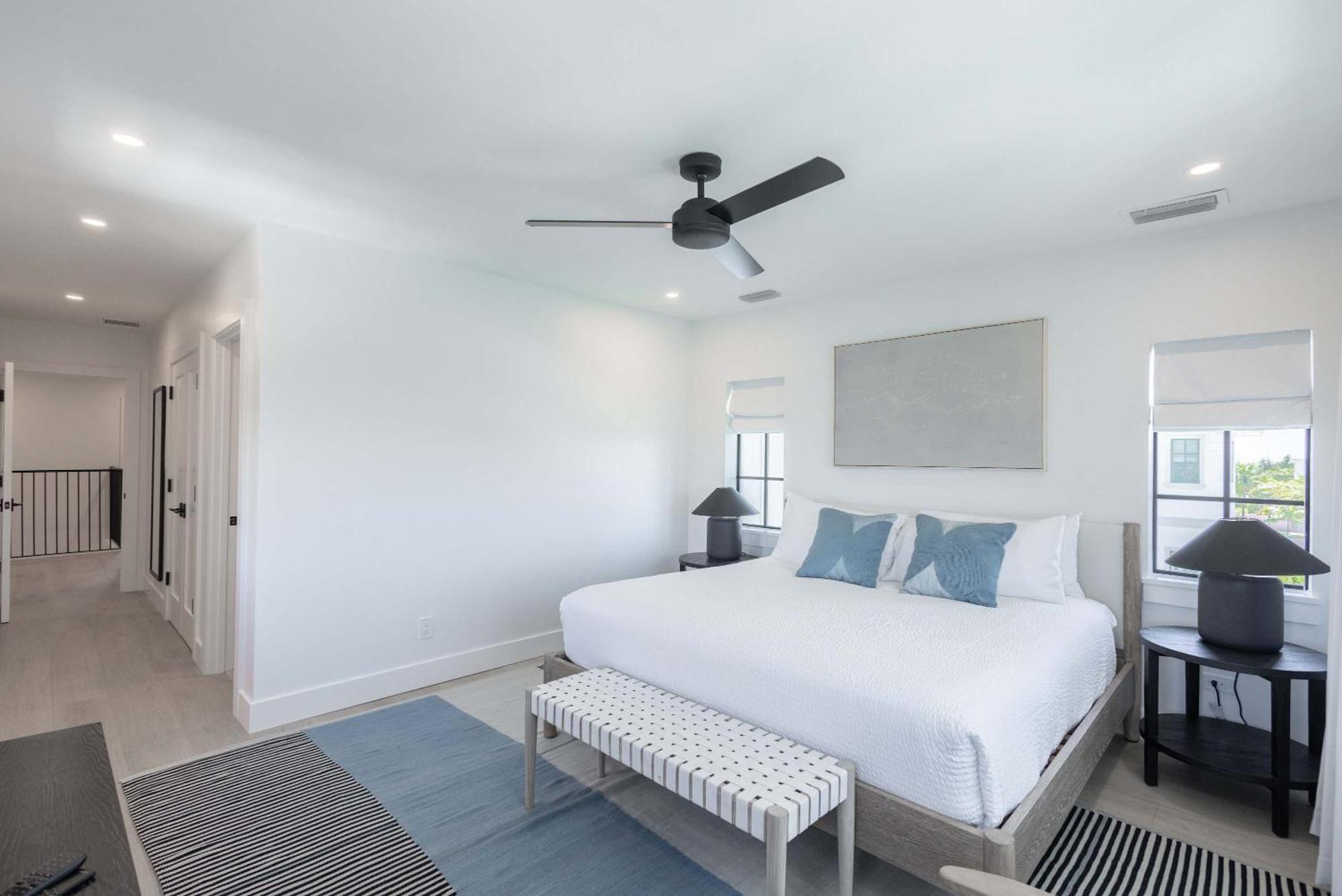 Brand New Build Larkshine House - Pool Holiday home Key West