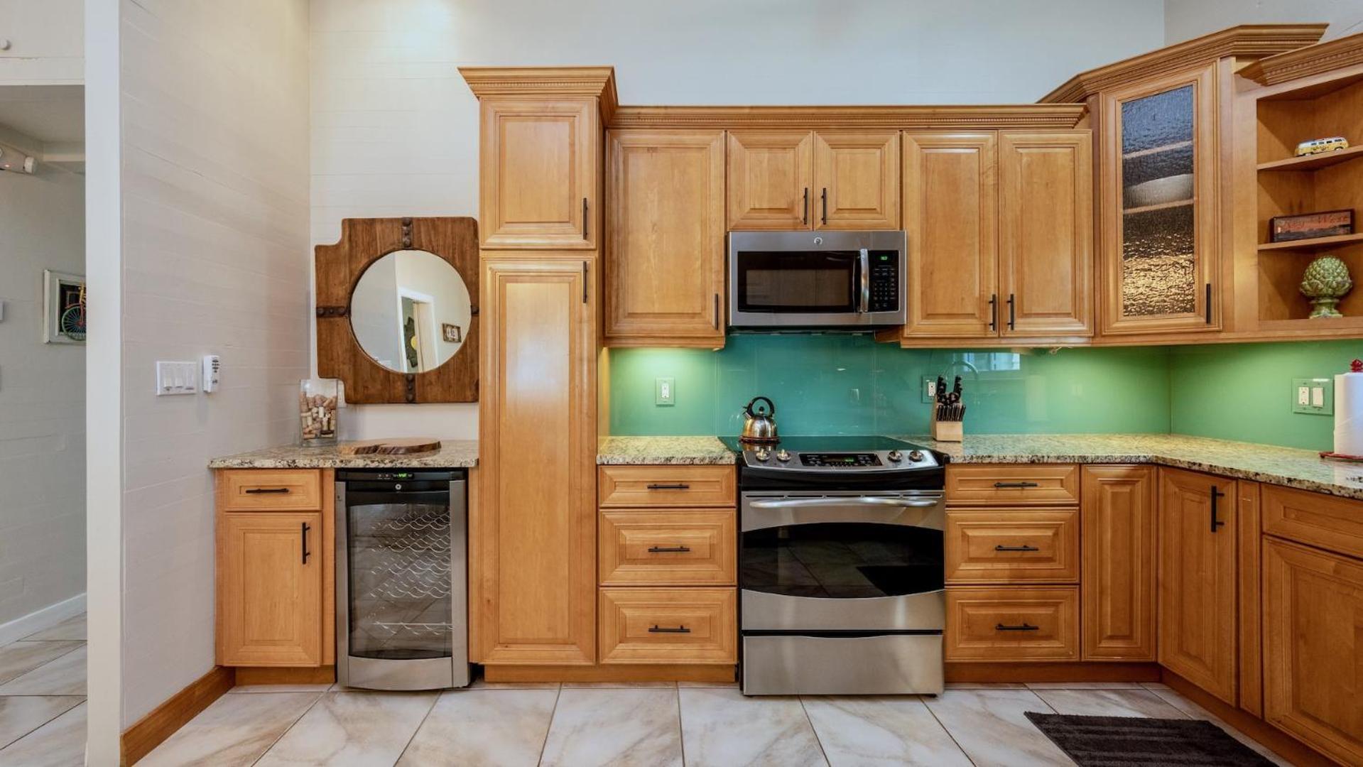Casa Amarilla By Last Key Realty