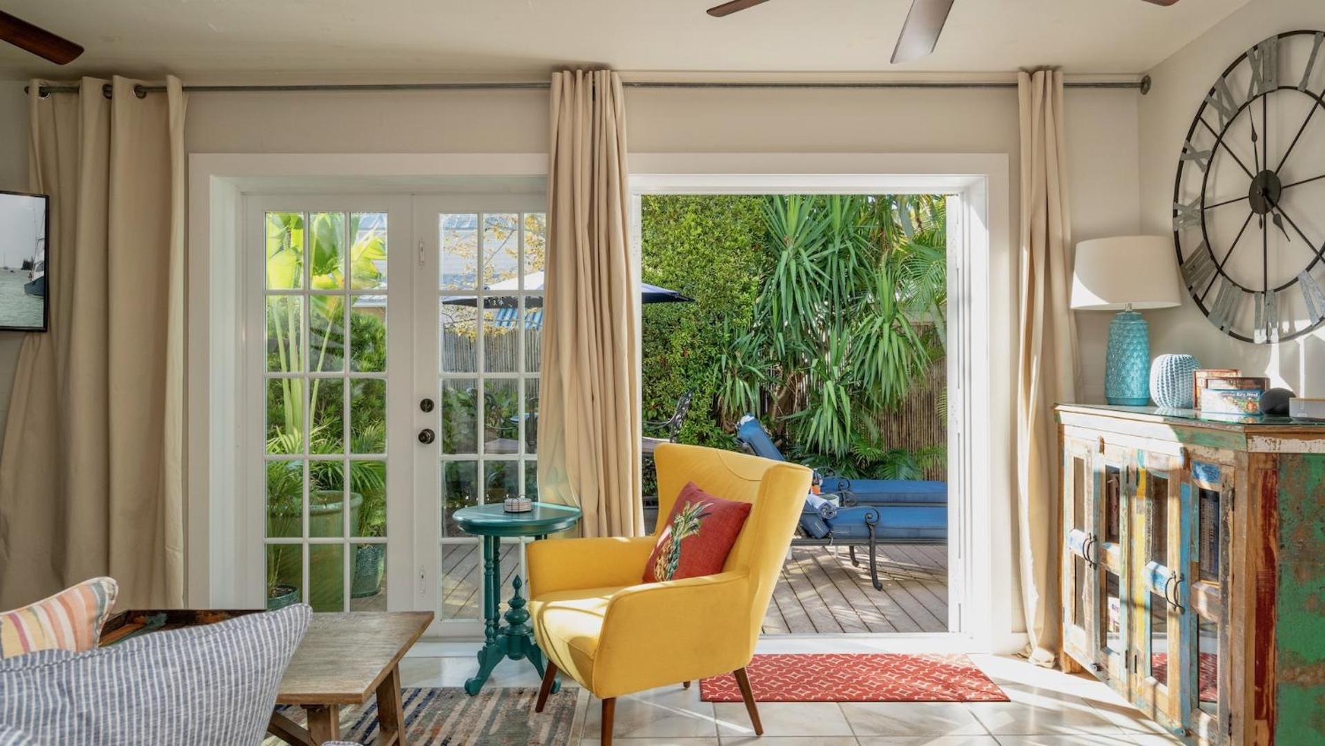 Casa Amarilla By Last Key Realty
