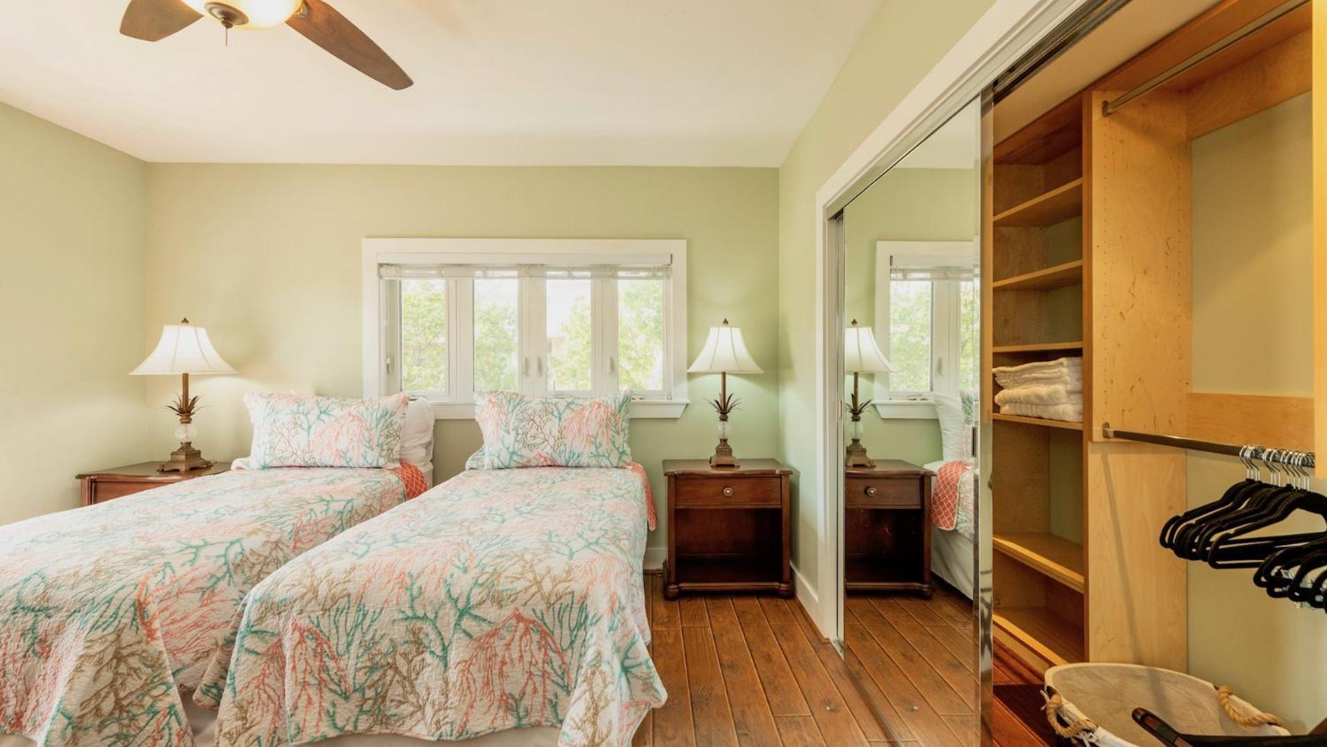 Coastline Comfort By Last Key Realty Apartment