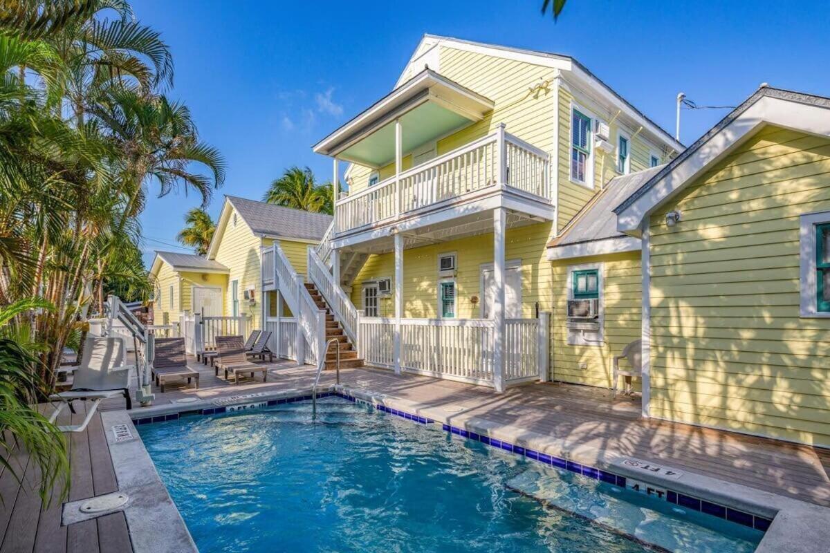 Holiday home Leo's