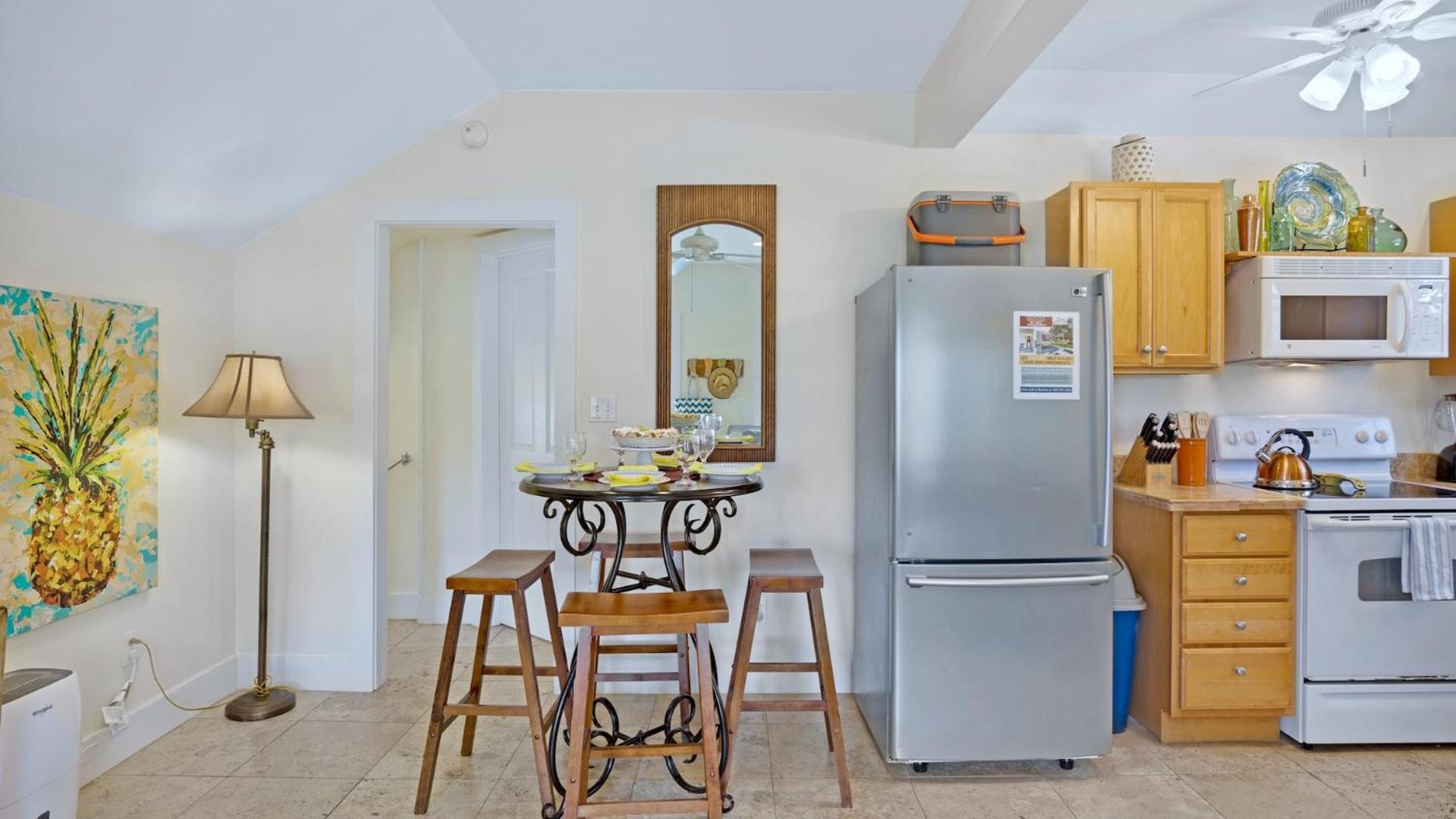Apartment Suzys Parrot Perch By Last Key Realty