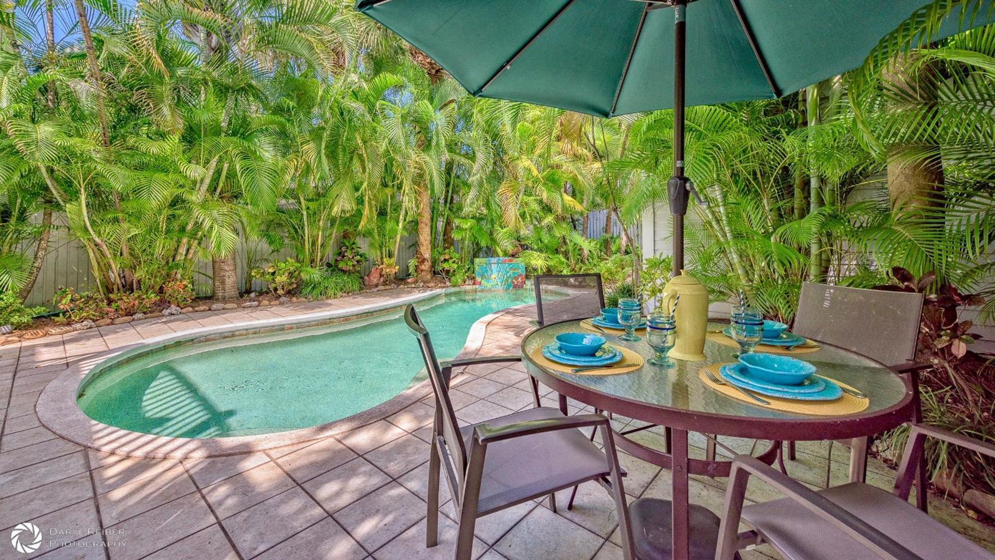 Bahamian Bamboo By Last Key Realty Holiday home *