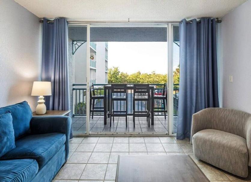 Salt Pond Hideaway - Monthly Holiday home