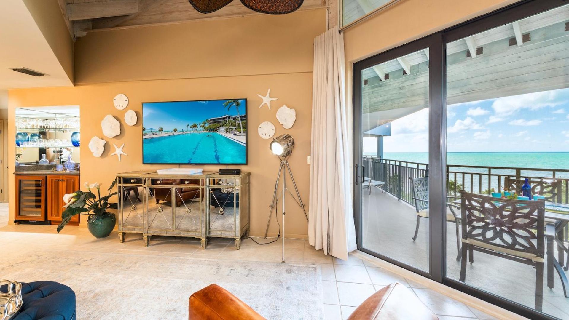 Walking On Sunshine By Last Key Realty Apartment