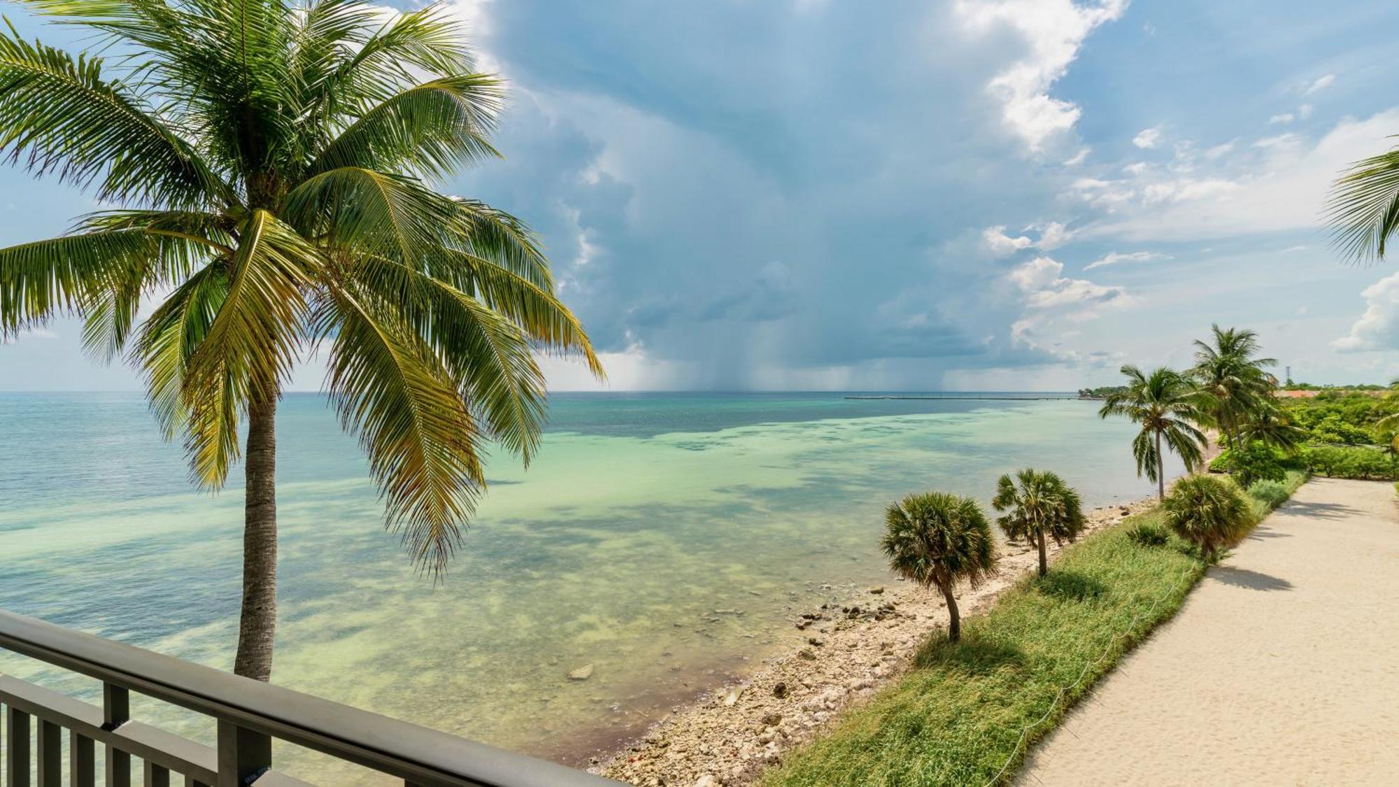 Apartment Windswept Palms By Last Key Realty *