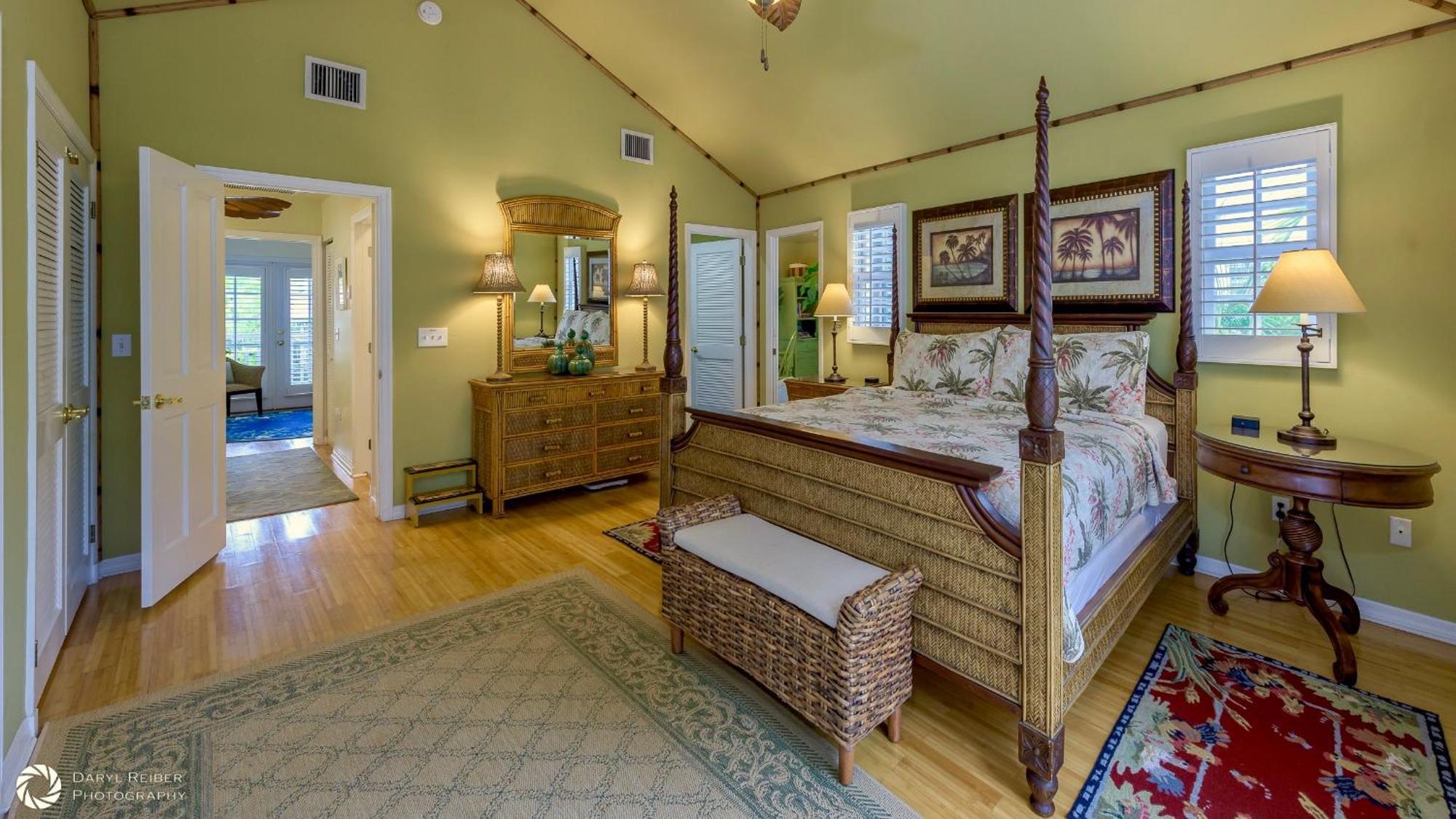 Bahamian Bamboo By Last Key Realty Holiday home *