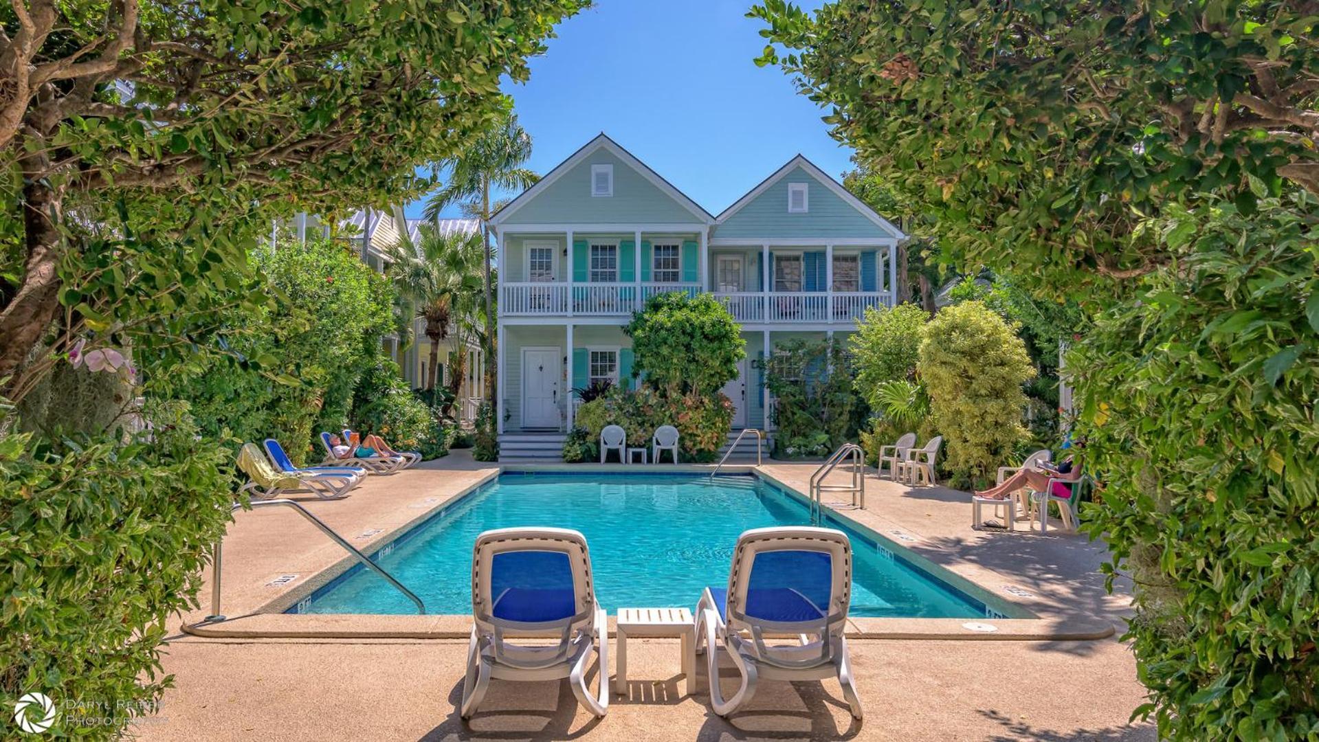 Cubana By Last Key Realty Holiday home *