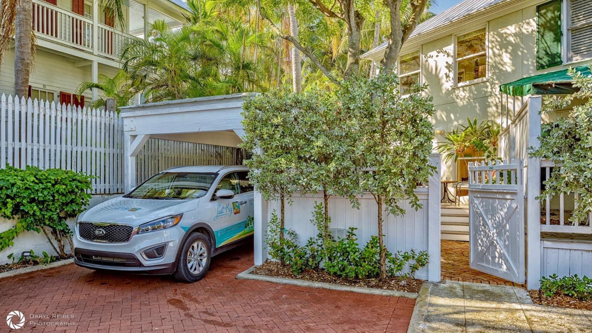 Banana Blossoms By Last Key Realty Holiday home Key West