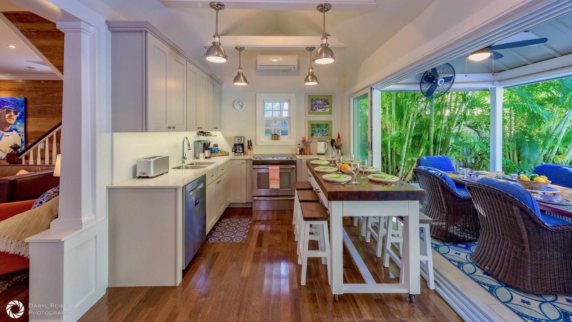 Coastal Loving By Last Key Realty Holiday home *