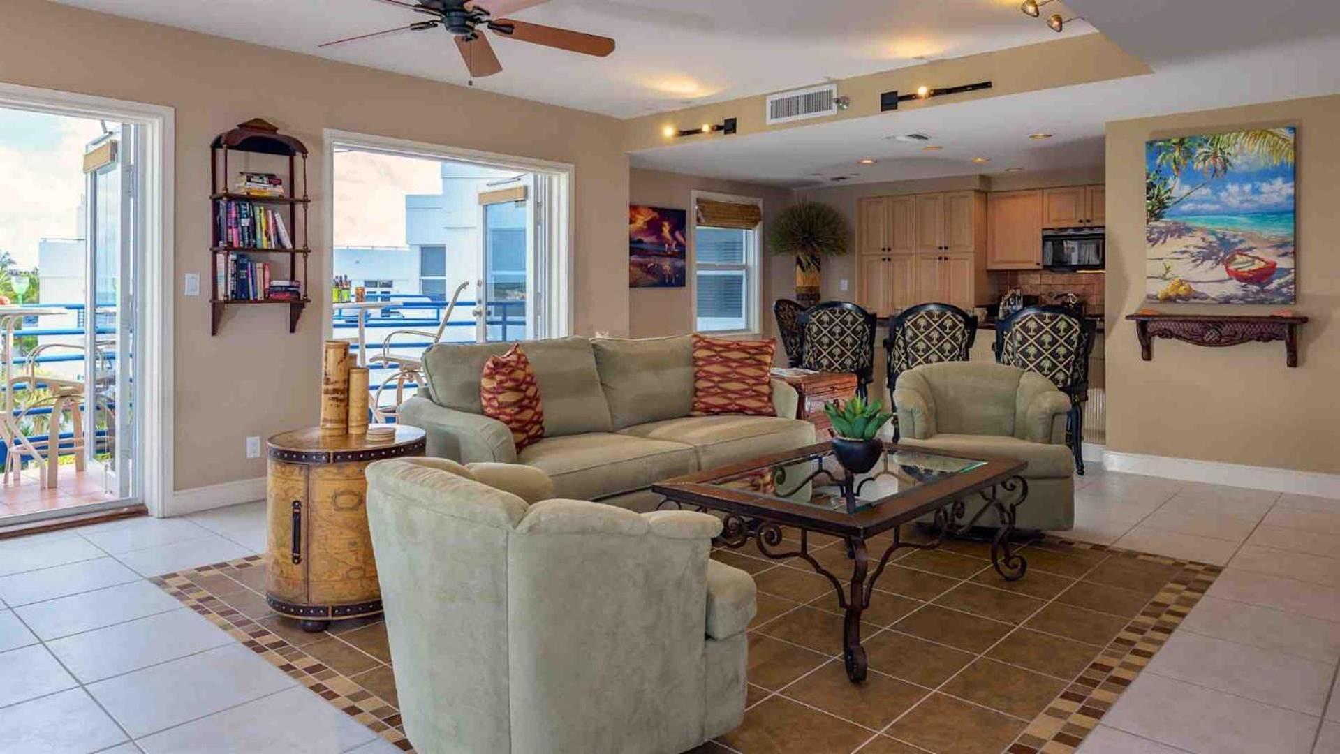 Gulfside Vistas By Last Key Realty Apartment