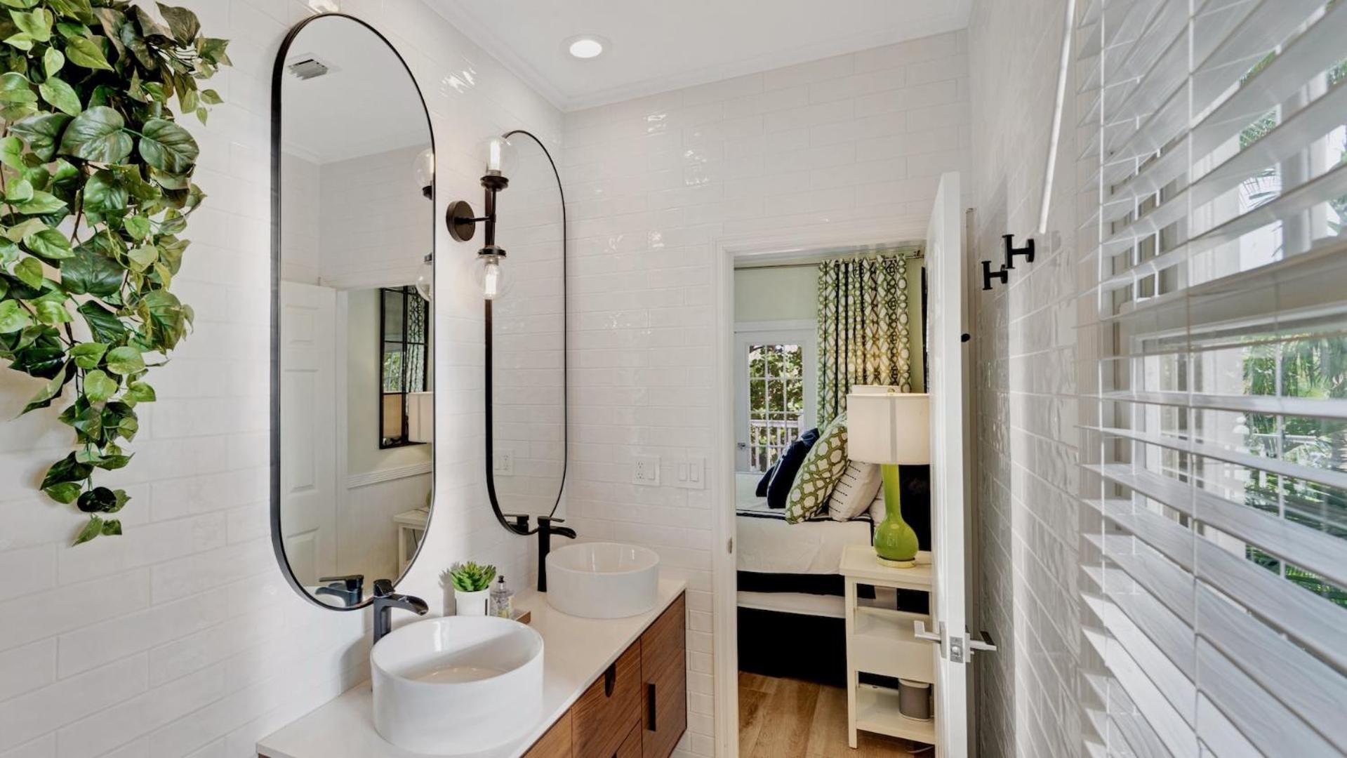Trumans Trove By Last Key Realty Key West