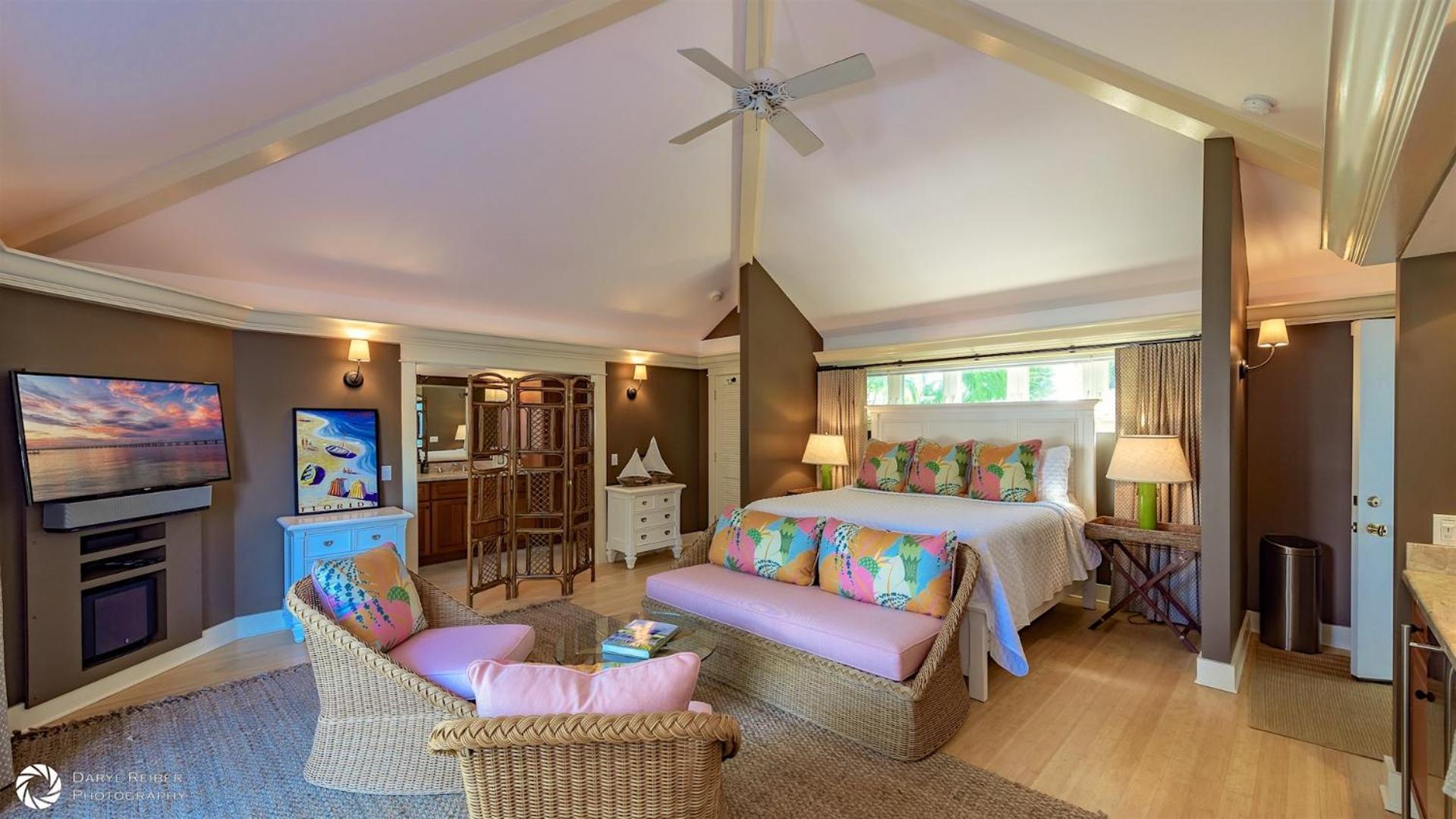 Darling Of Duval By Last Key Realty Holiday home