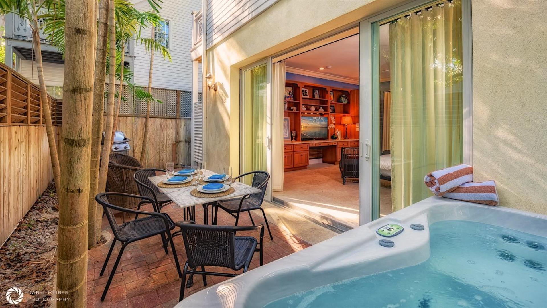 Holiday home Darling Of Duval By Last Key Realty Key West