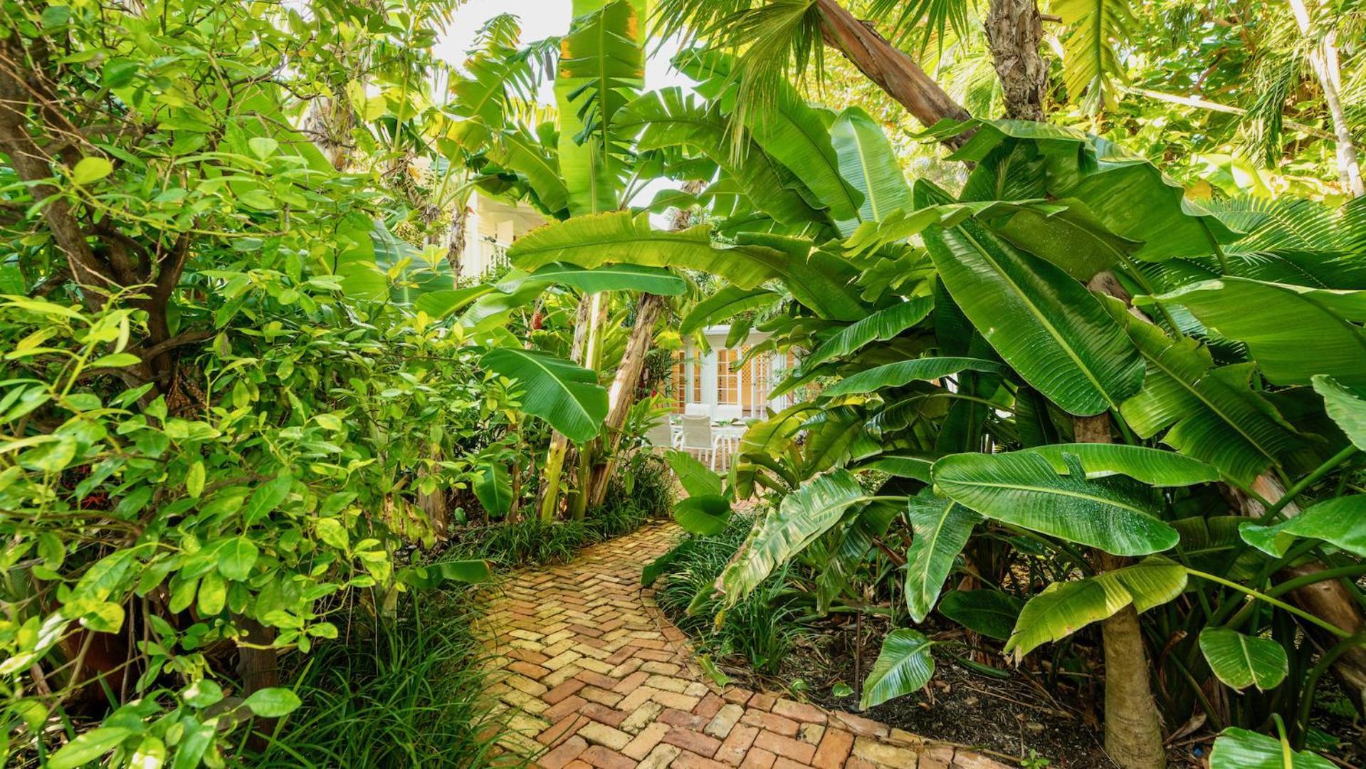 Plantation Tropicale By Last Key Realty *