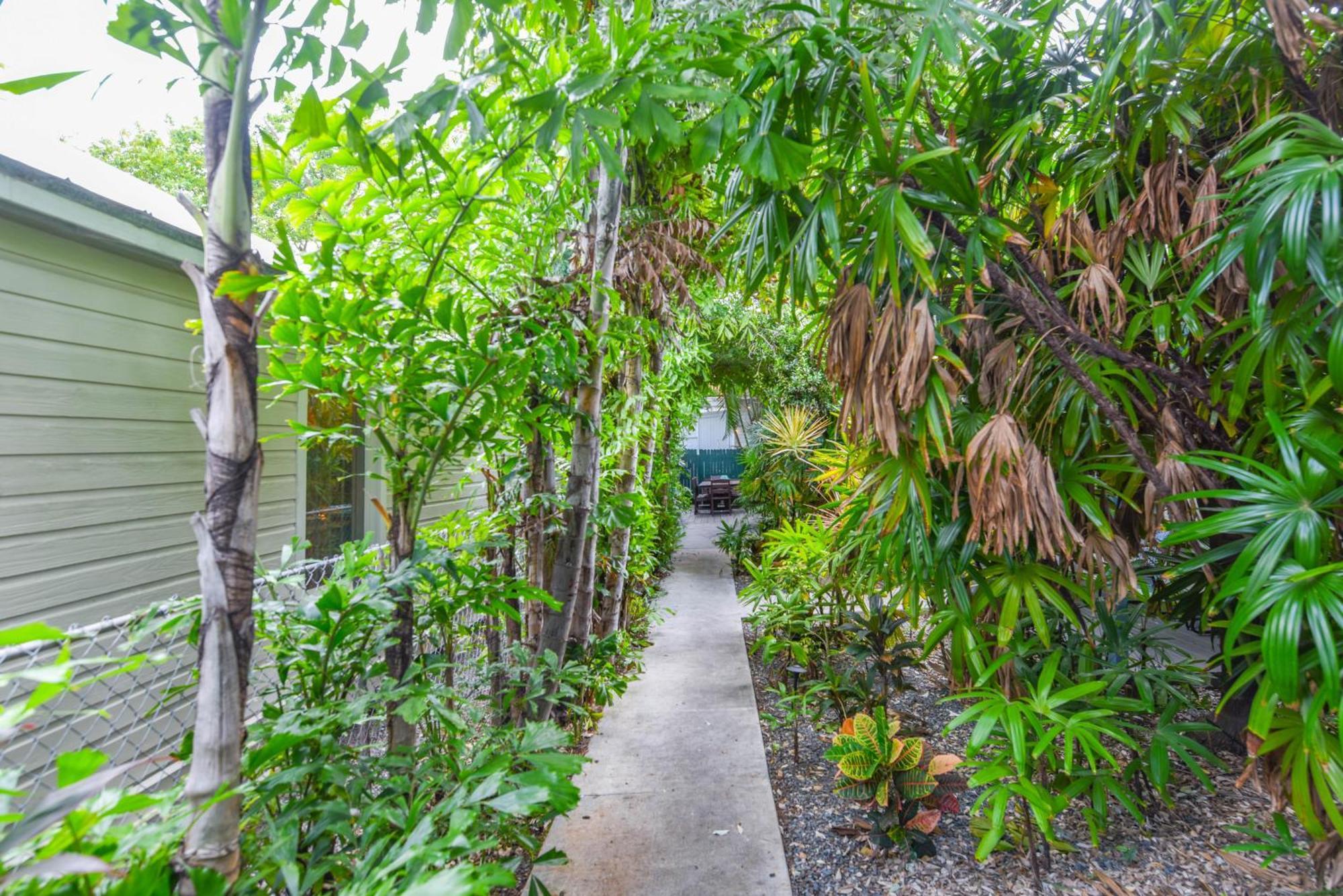 Atocha - Harbor Walk Hideaways Key West