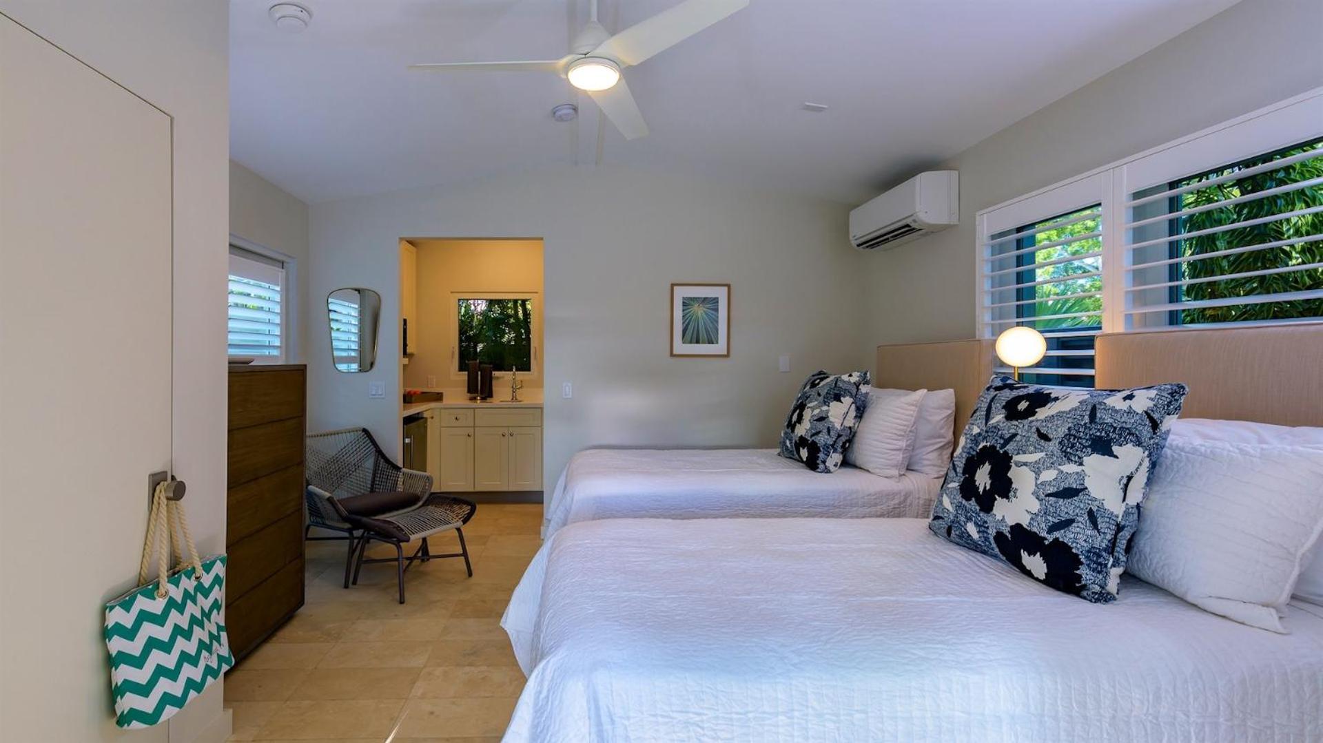 Midtown Mosaic By Last Key Realty Holiday home *