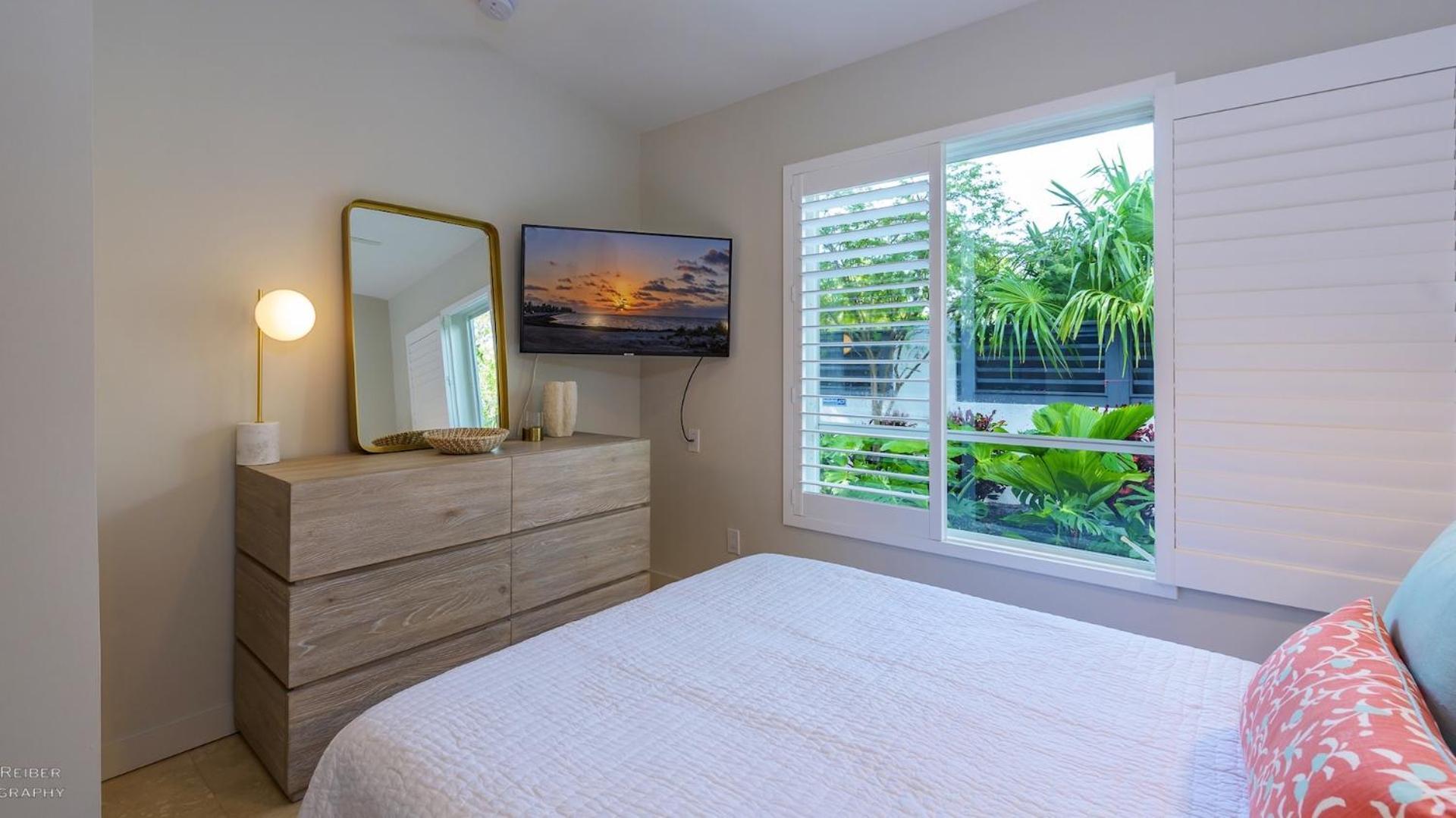 Midtown Mosaic By Last Key Realty Holiday home *