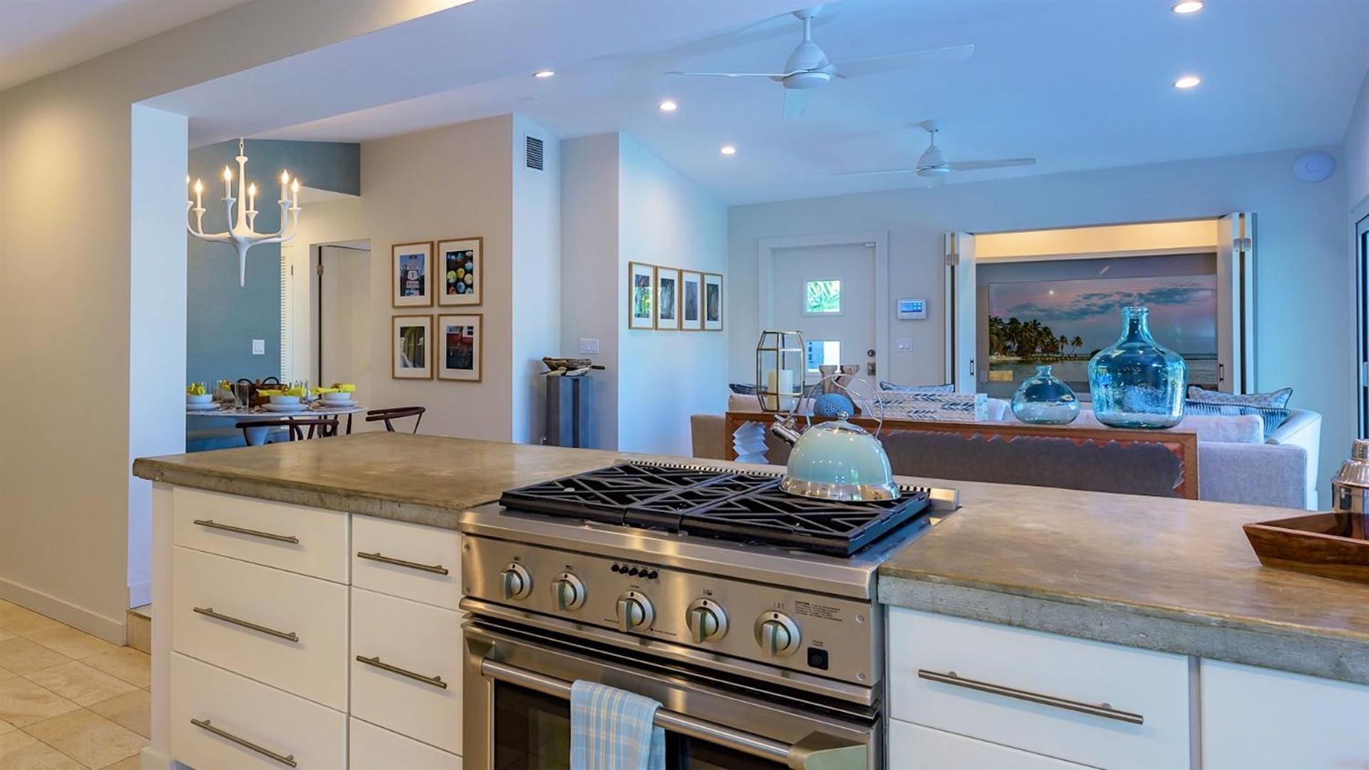 Midtown Mosaic By Last Key Realty Holiday home *