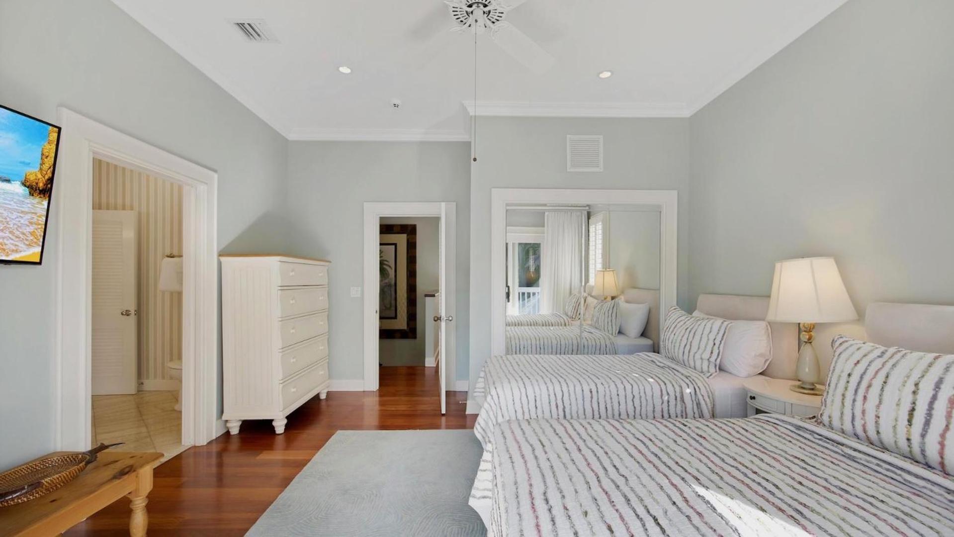 The Royal Compound By Last Key Realty