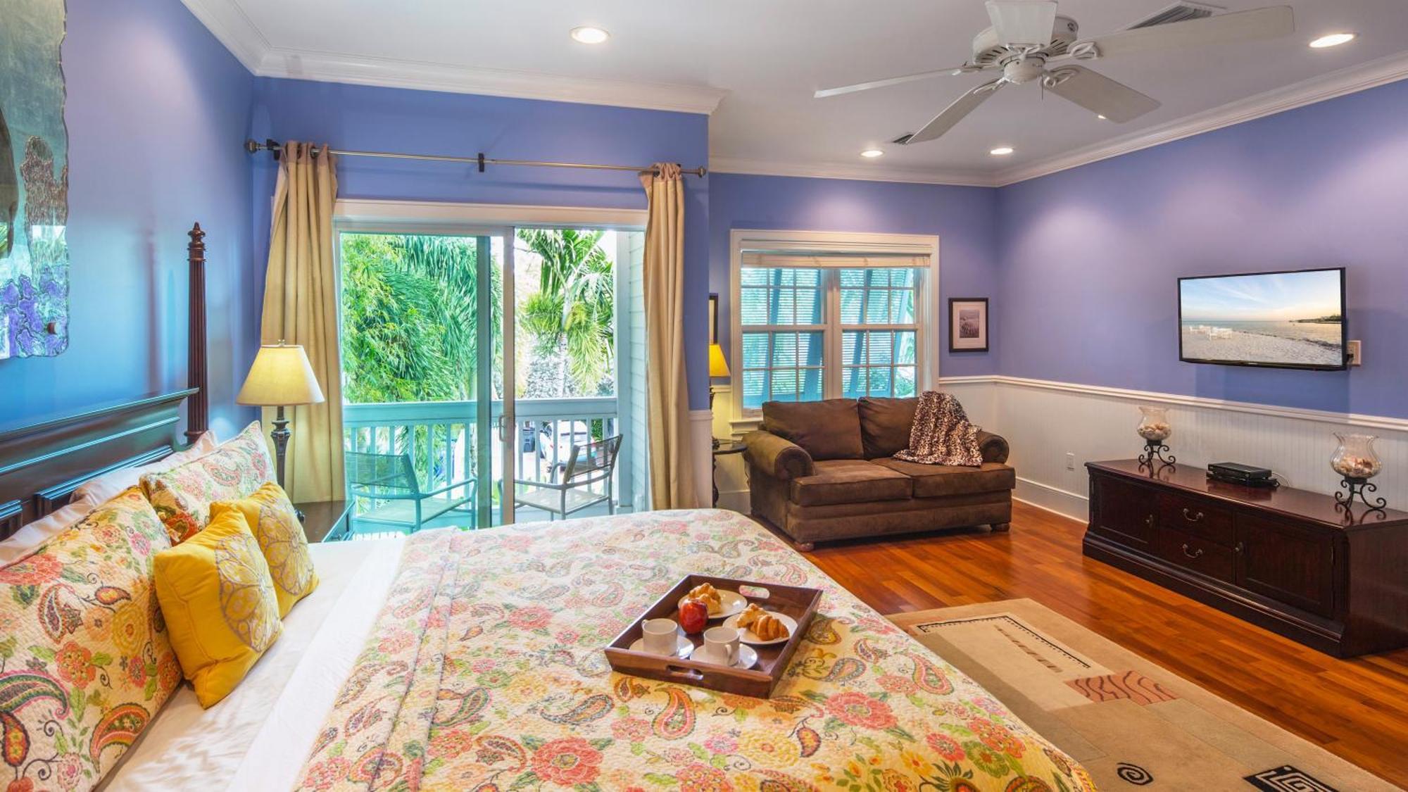 The Contented Crane By Last Key Realty * Key West