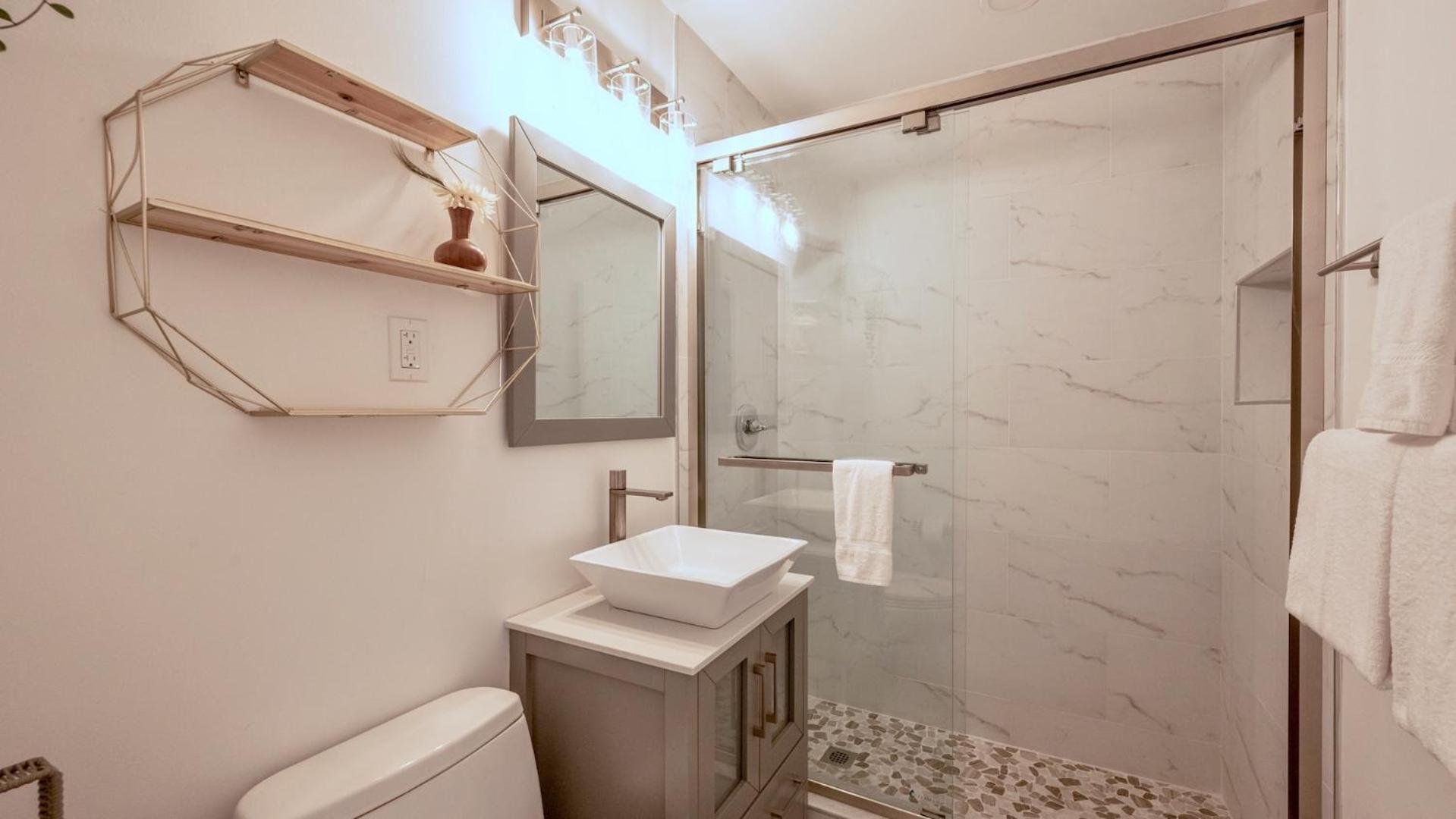 The Enchanted Rose By Last Key Realty Holiday home *